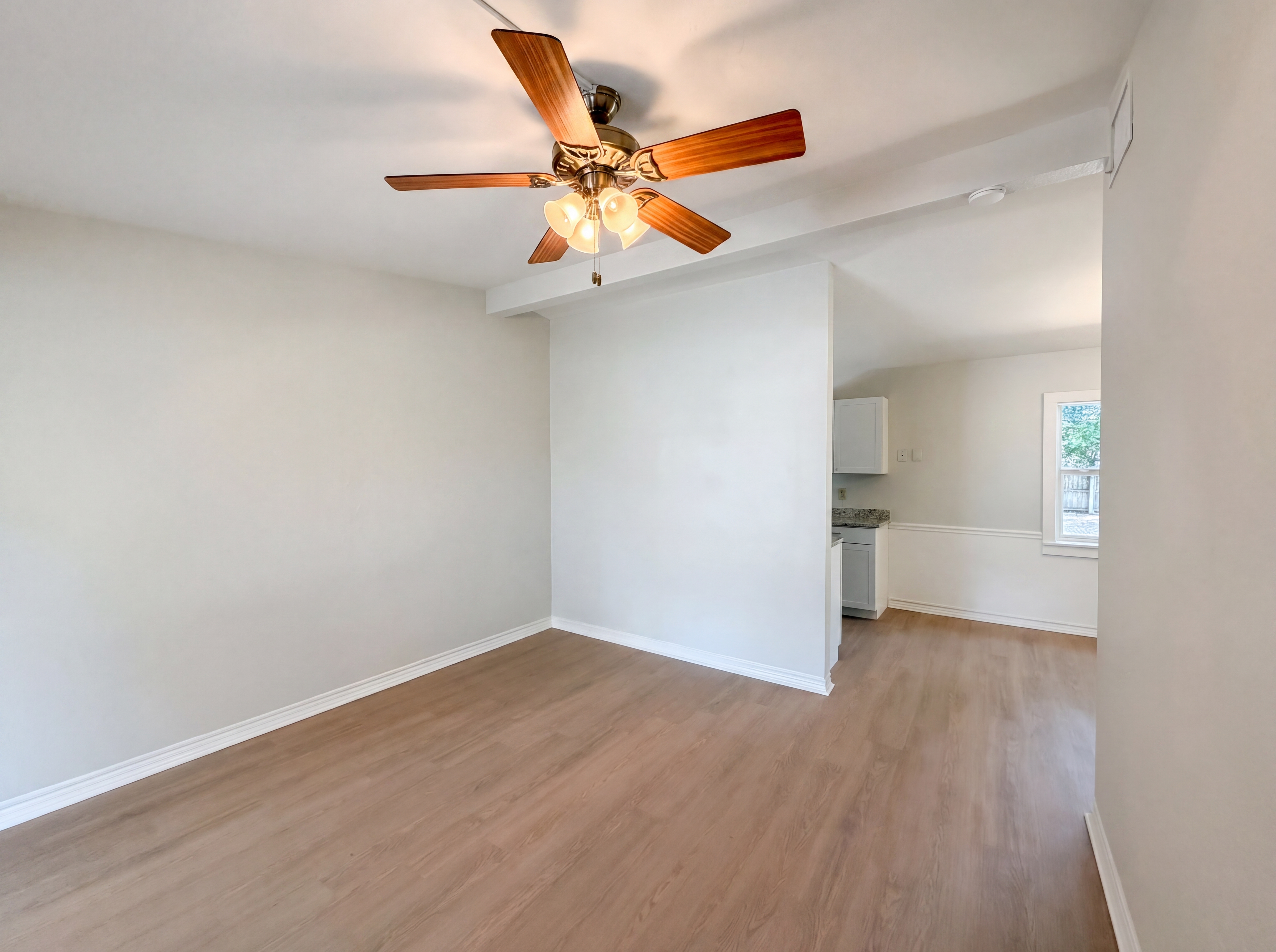 Photo 8 of 20 of 4616 Robbins Ave, Orlando, FL