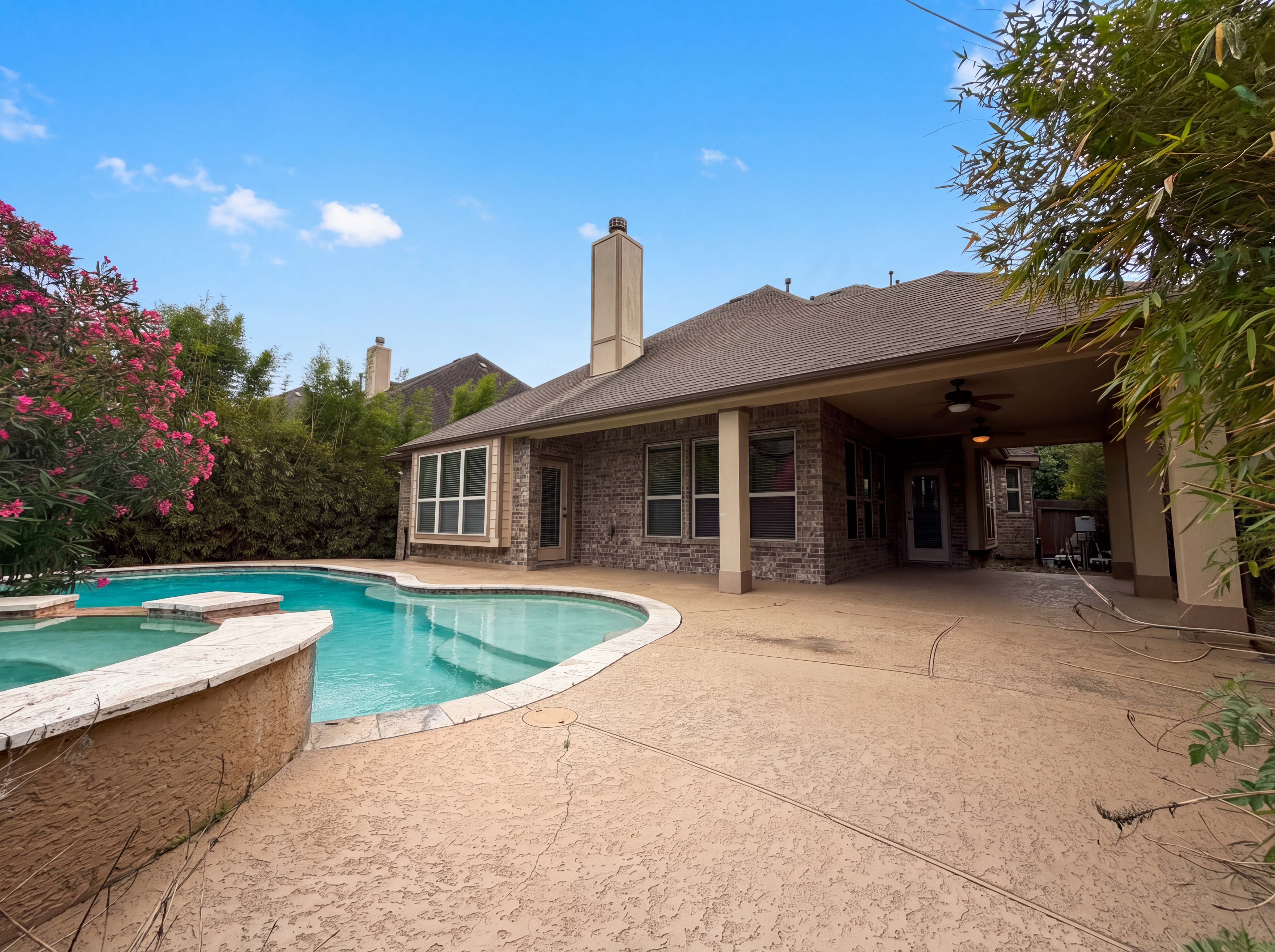 Photo 5 of 21 of 1036 Cedar Forest Dr, Conroe, TX