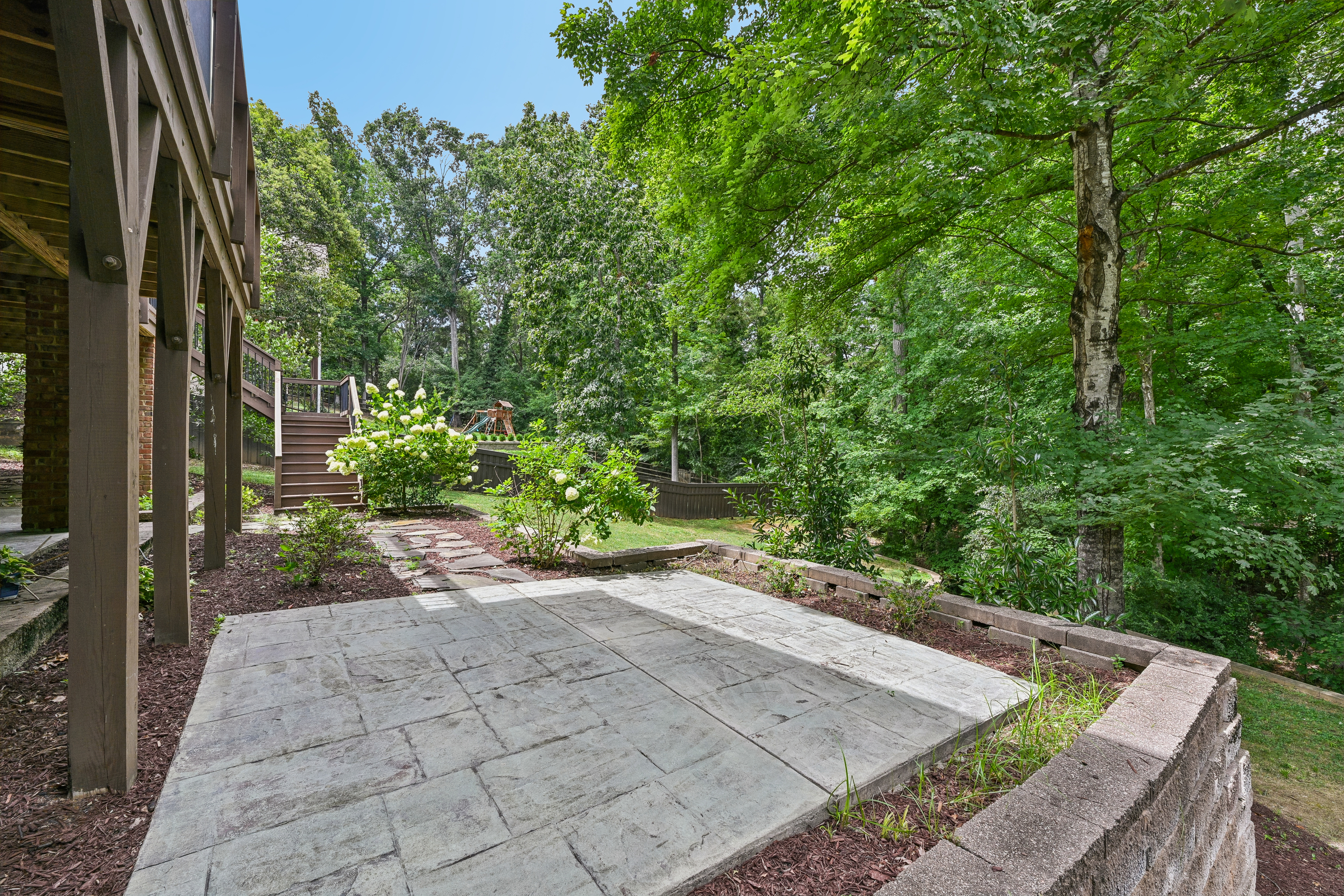 Photo 5 of 53 of 5609 Camilla Dr, Charlotte, NC