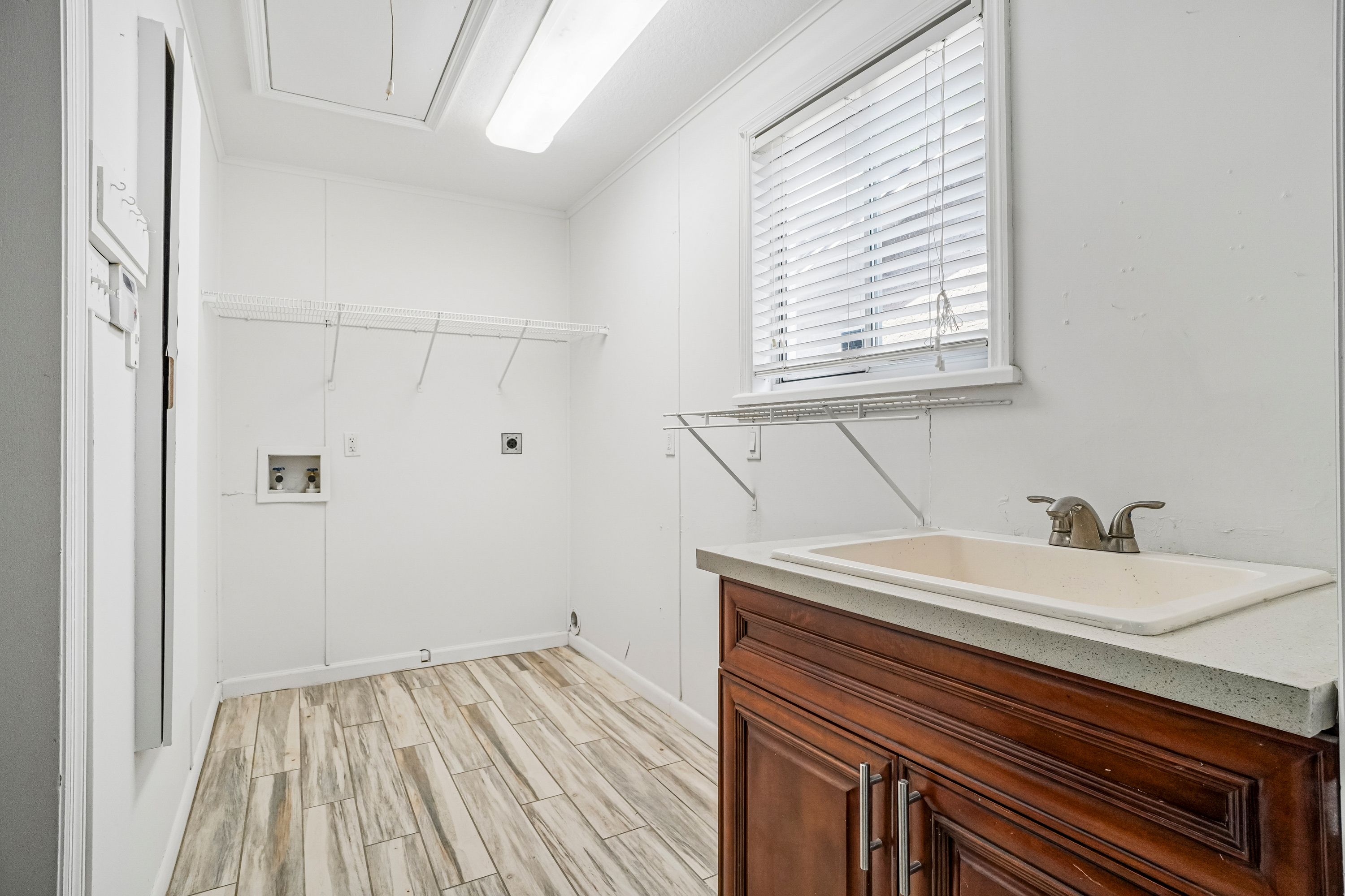 Photo 17 of 63 of 5609 Executive Dr, New Port Richey, FL