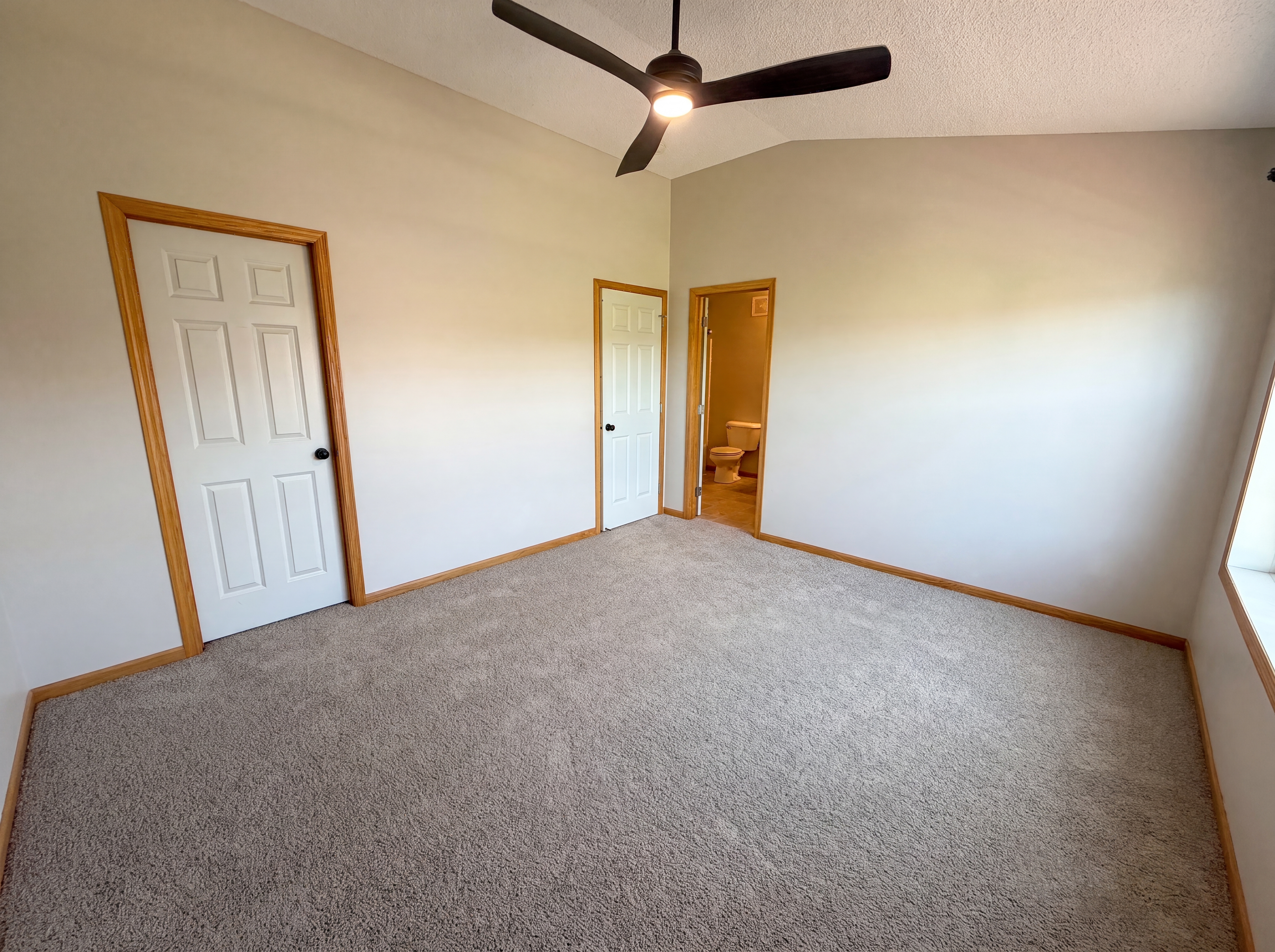 Photo 8 of 16 of 17213 Monroe St NW, Elk River, MN