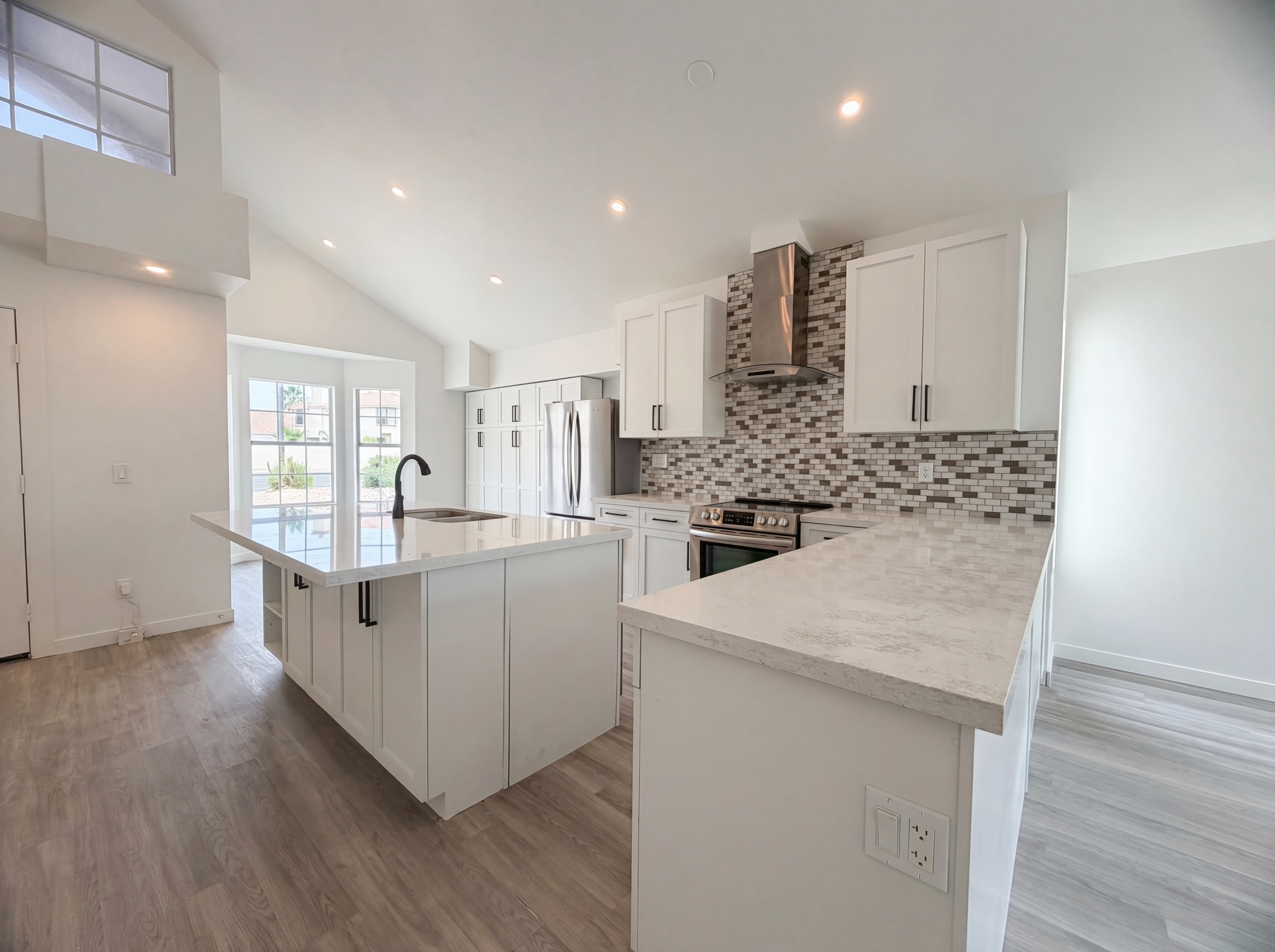 Photo 2 of 17 of 5959 E Teton Cir, Mesa, AZ