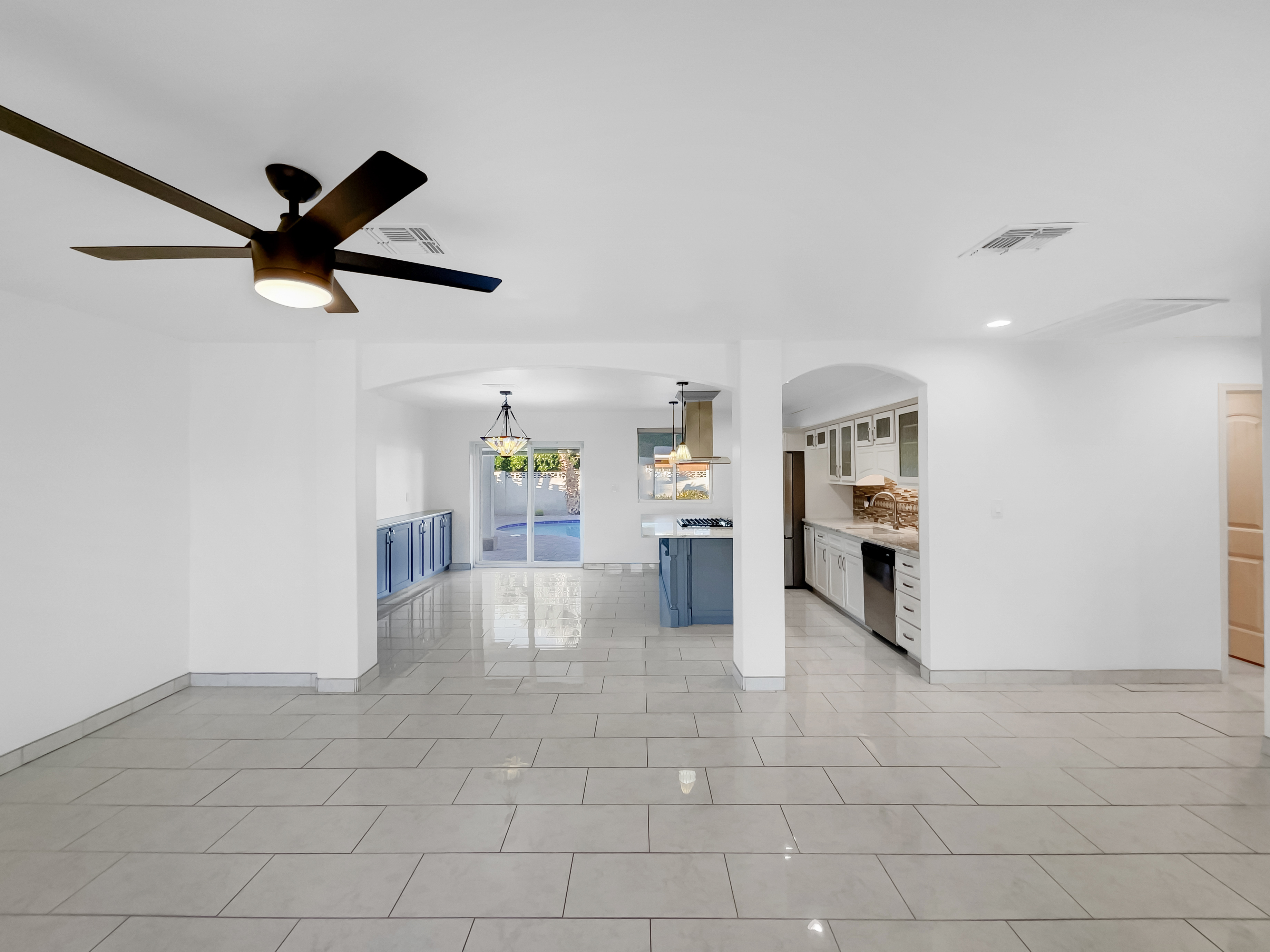 Photo 12 of 21 of 8414 E Orange Blossom Ln, Scottsdale, AZ