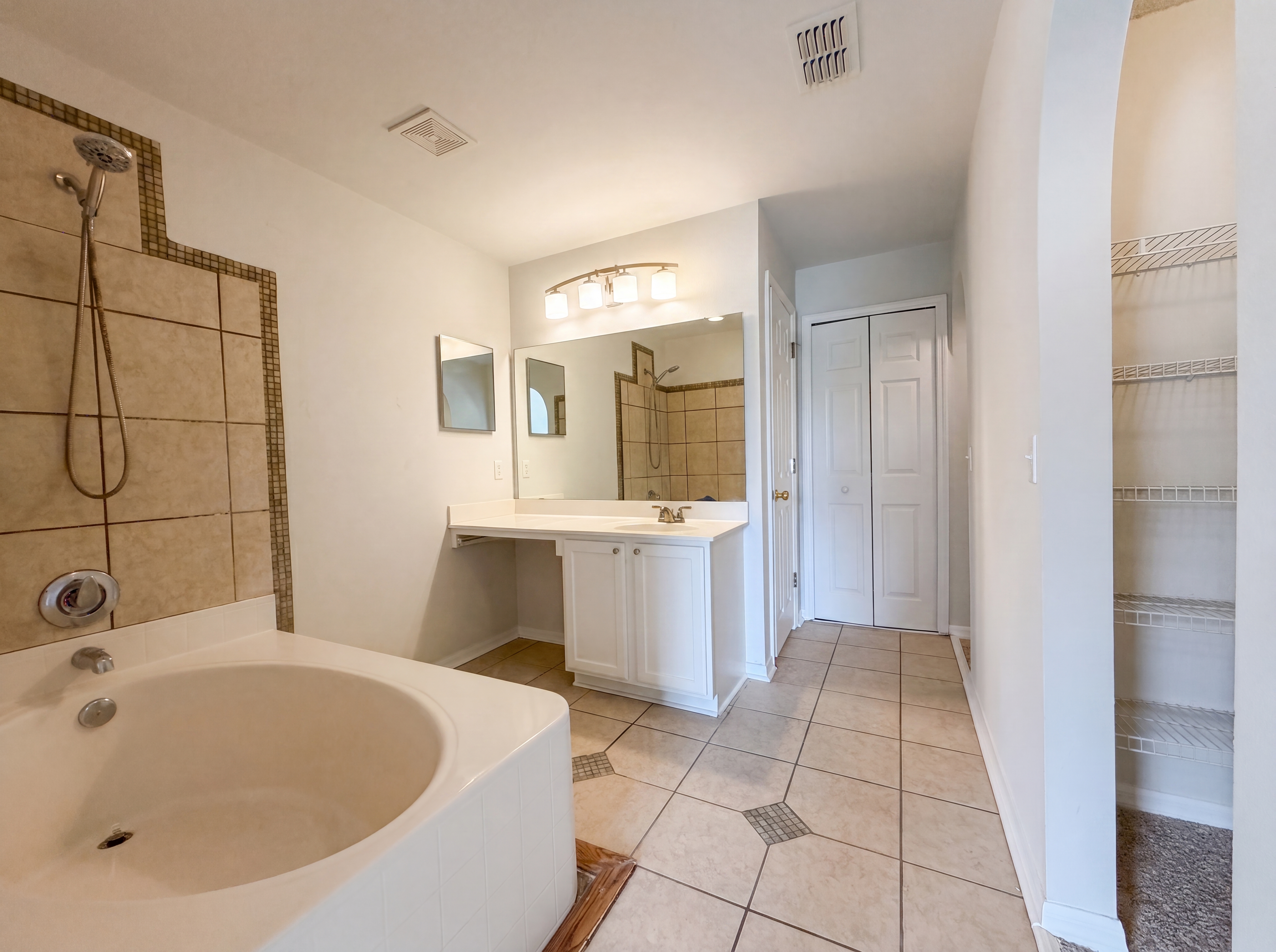 Photo 21 of 26 of 2158 Willesdon Dr W, Jacksonville, FL
