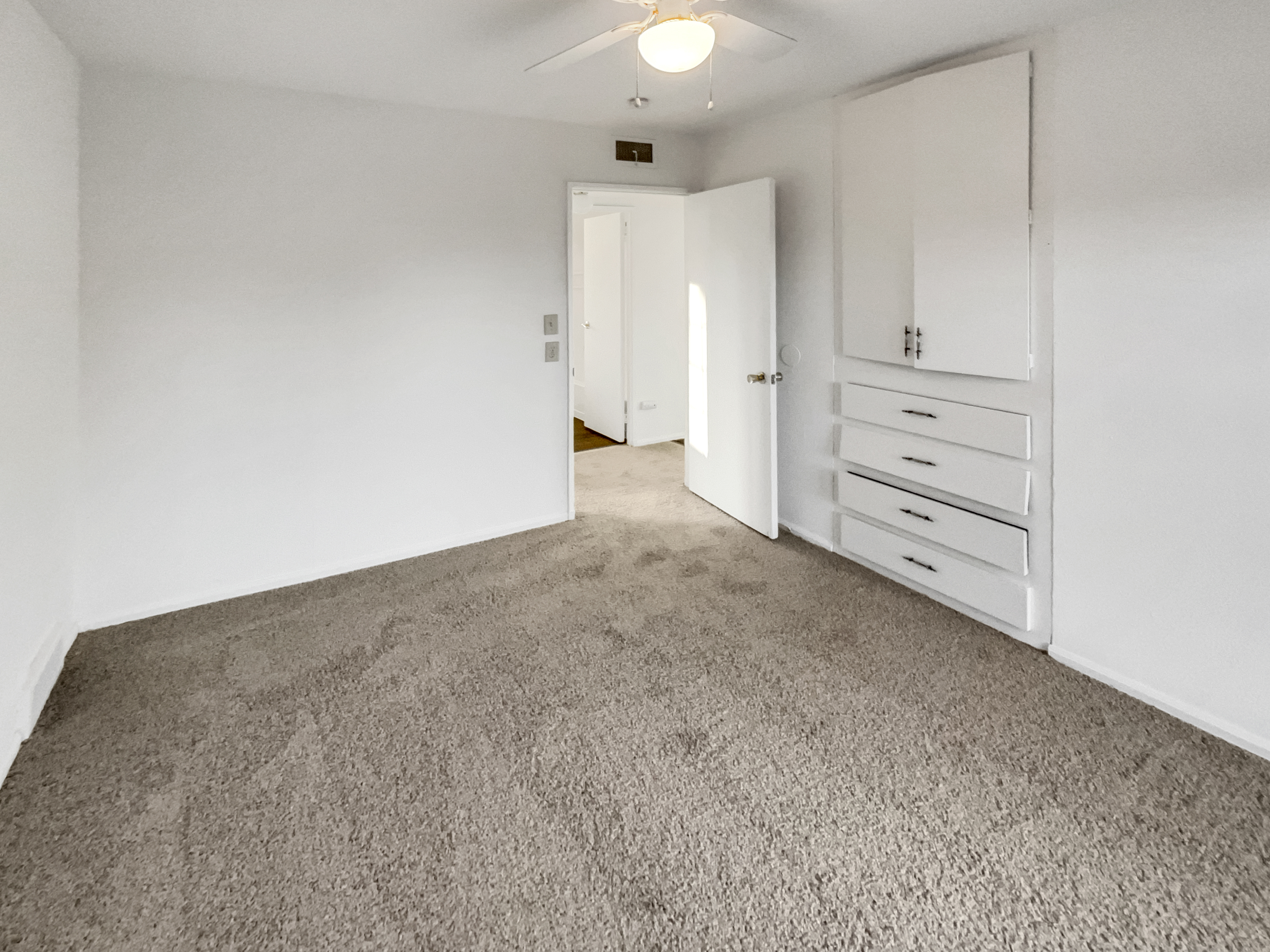 Photo 12 of 17 of 1204 Rockwood Ave, Colorado Springs, CO