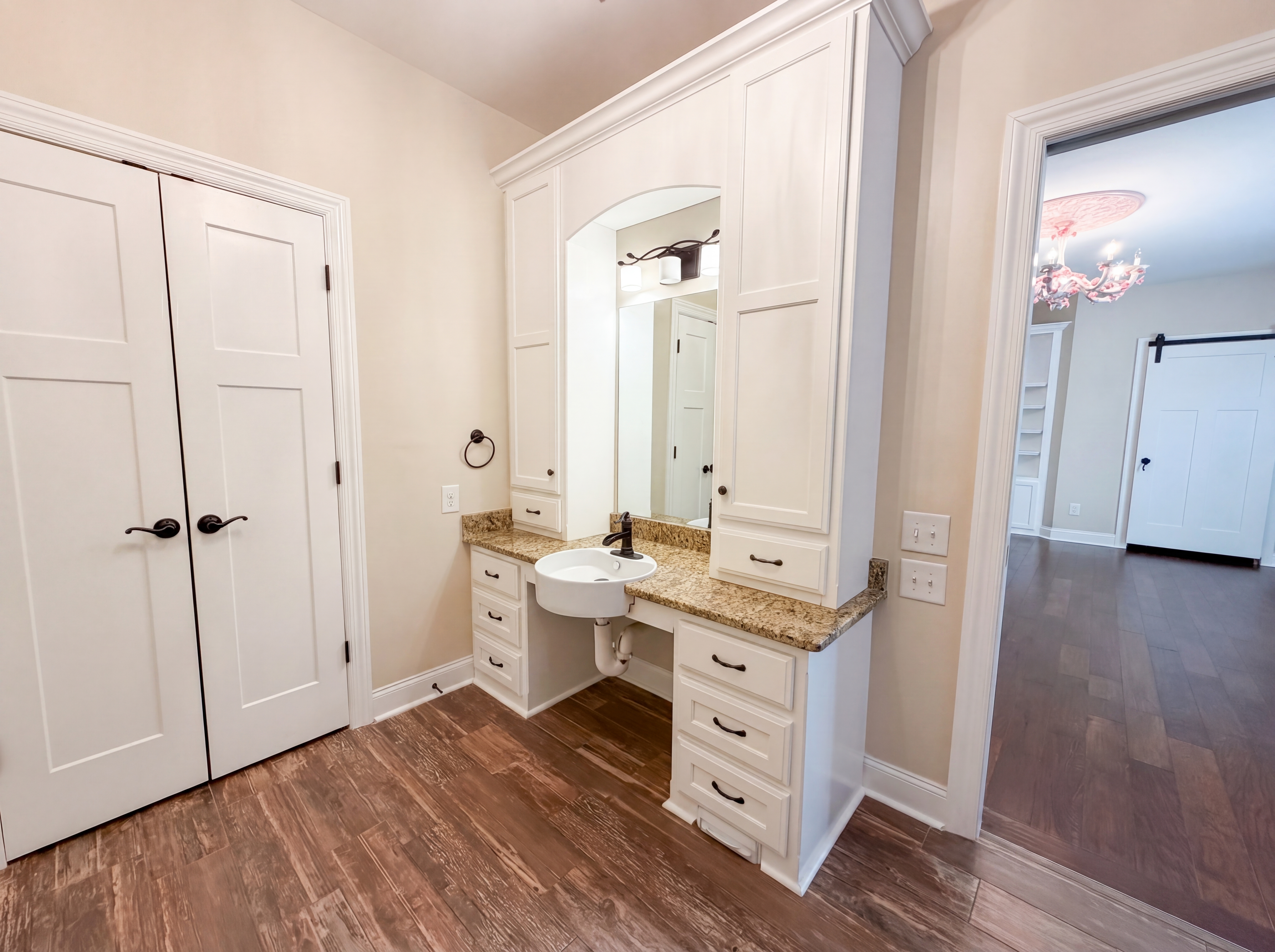 Photo 19 of 27 of 7009 Whisperwood Ave, Spring Hill, TN