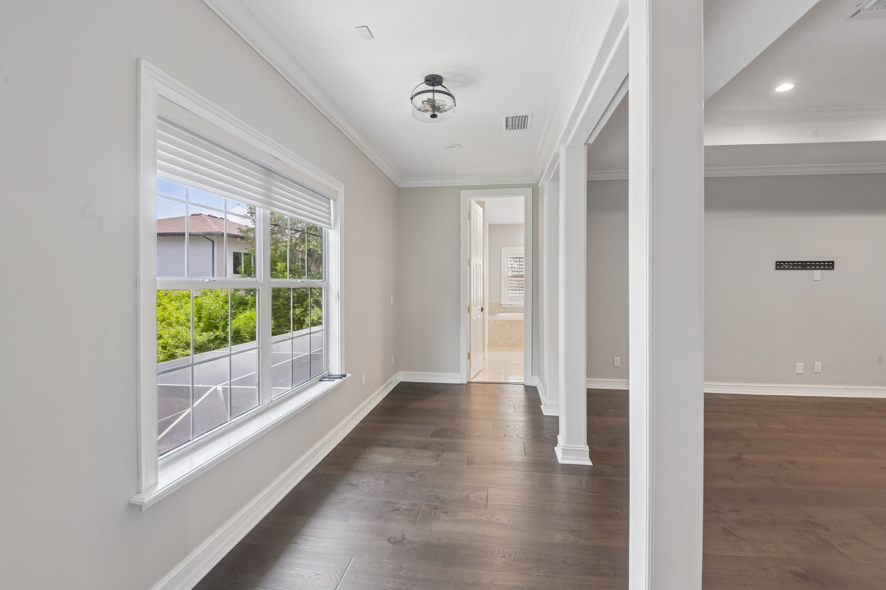 Photo 27 of 62 of 5105 W Neptune Way, Tampa, FL