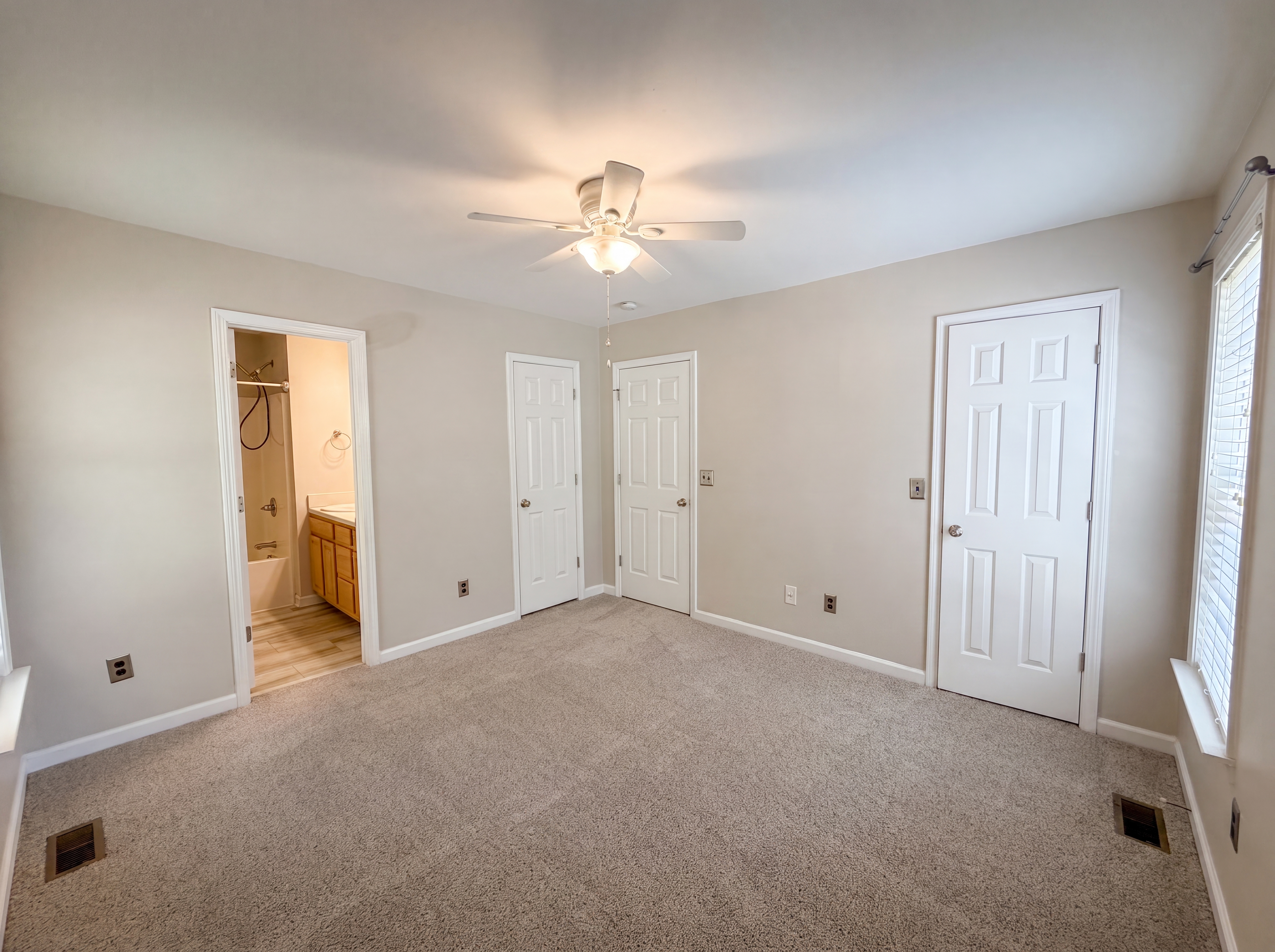 Photo 4 of 14 of 2137 Sterling Creek Ln, Franklinton, NC