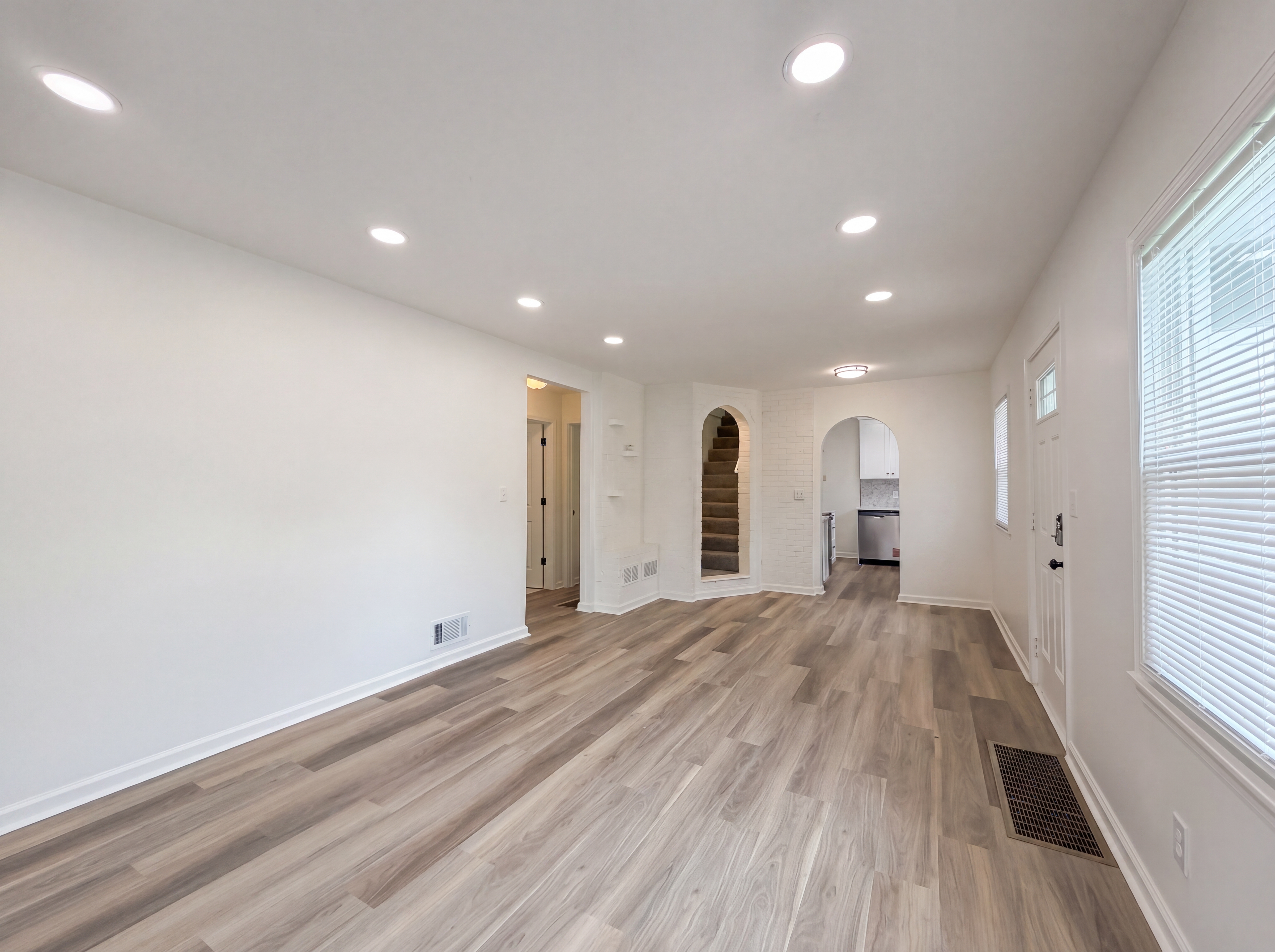 Photo 3 of 19 of 5525 Yecker Ave, Kansas City, KS