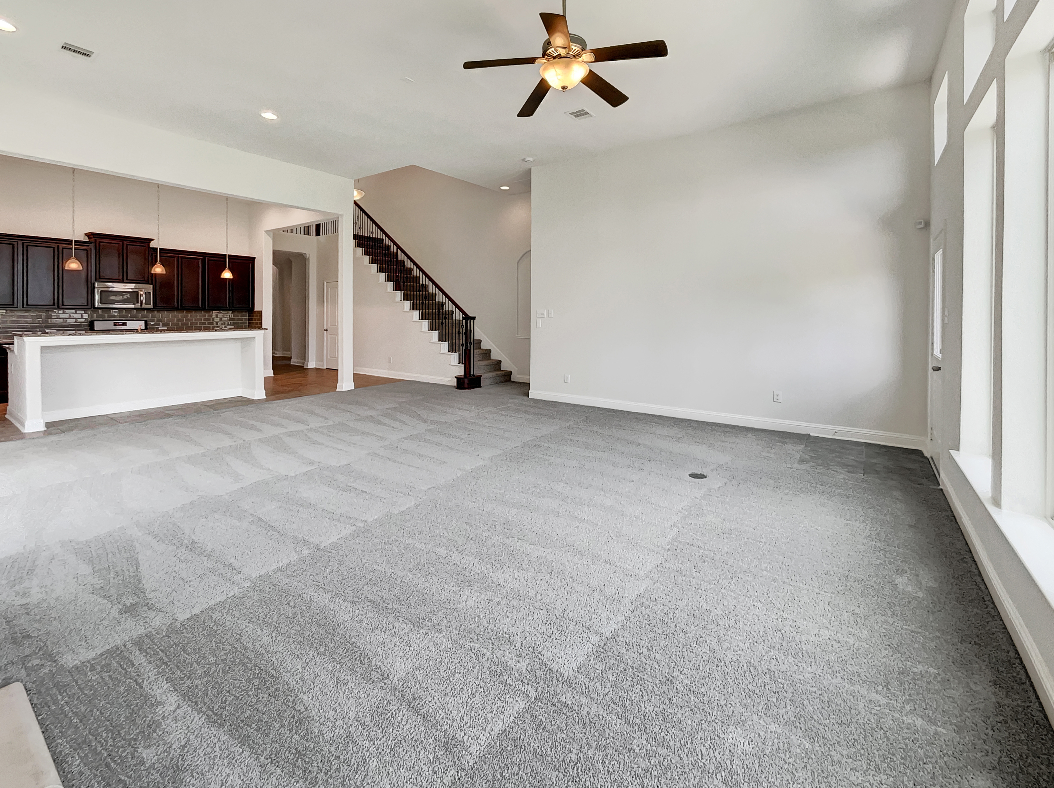 Photo 3 of 33 of 3627 Bartlett Way Dr, Pearland, TX