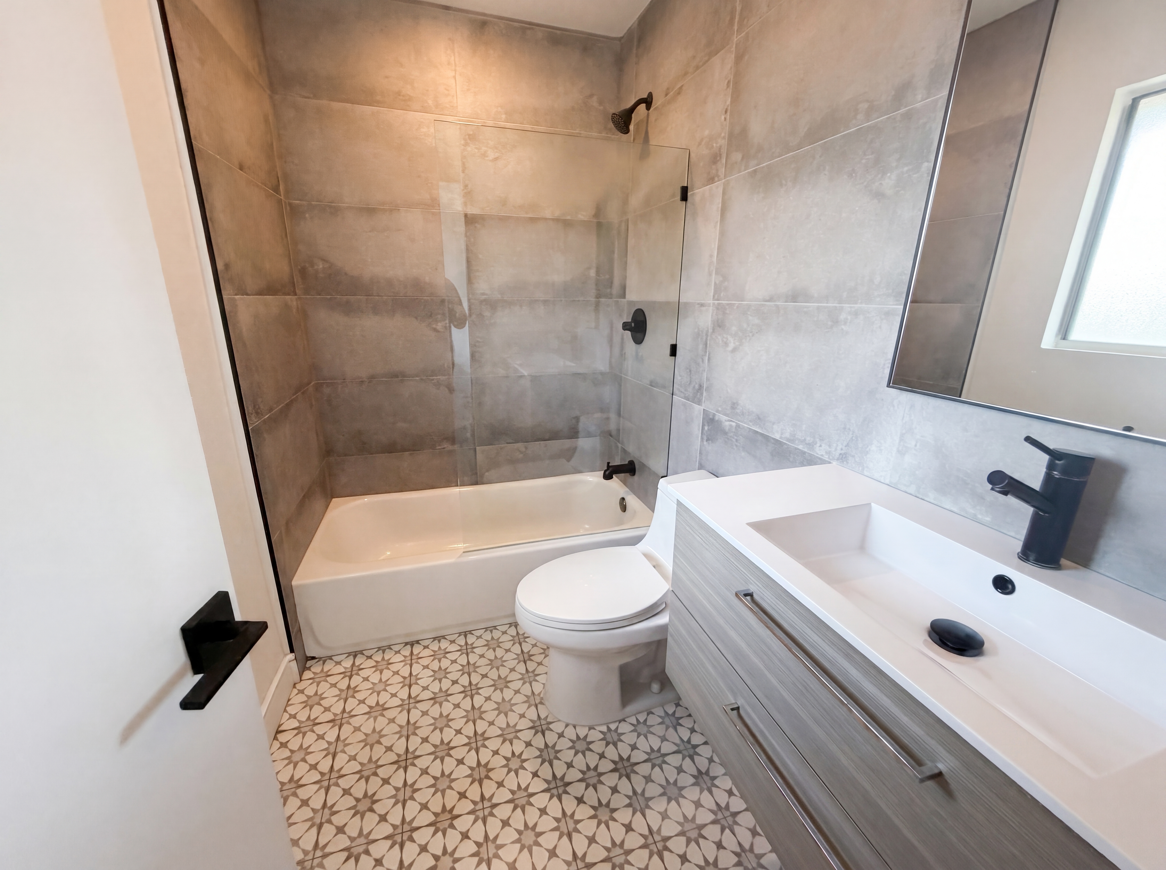 Photo 12 of 17 of 7300 Corbin Ave, Reseda, CA