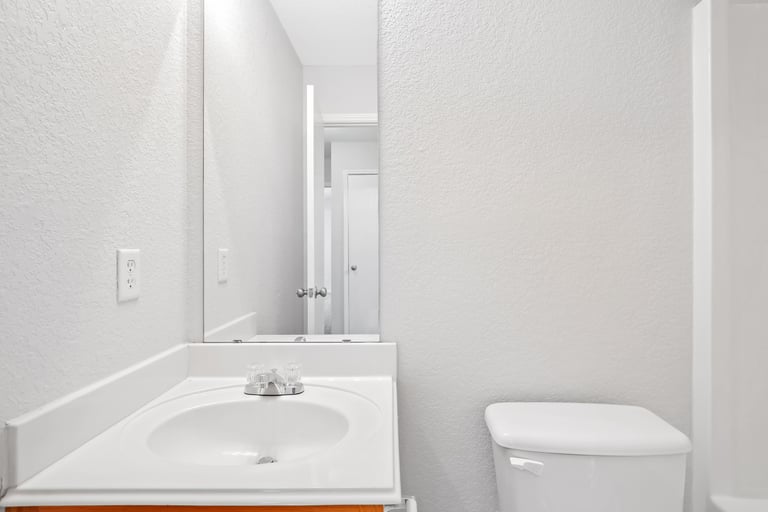 Photo 22 of 26 - 9812 Parkmere Dr, Fort Worth, TX 76108