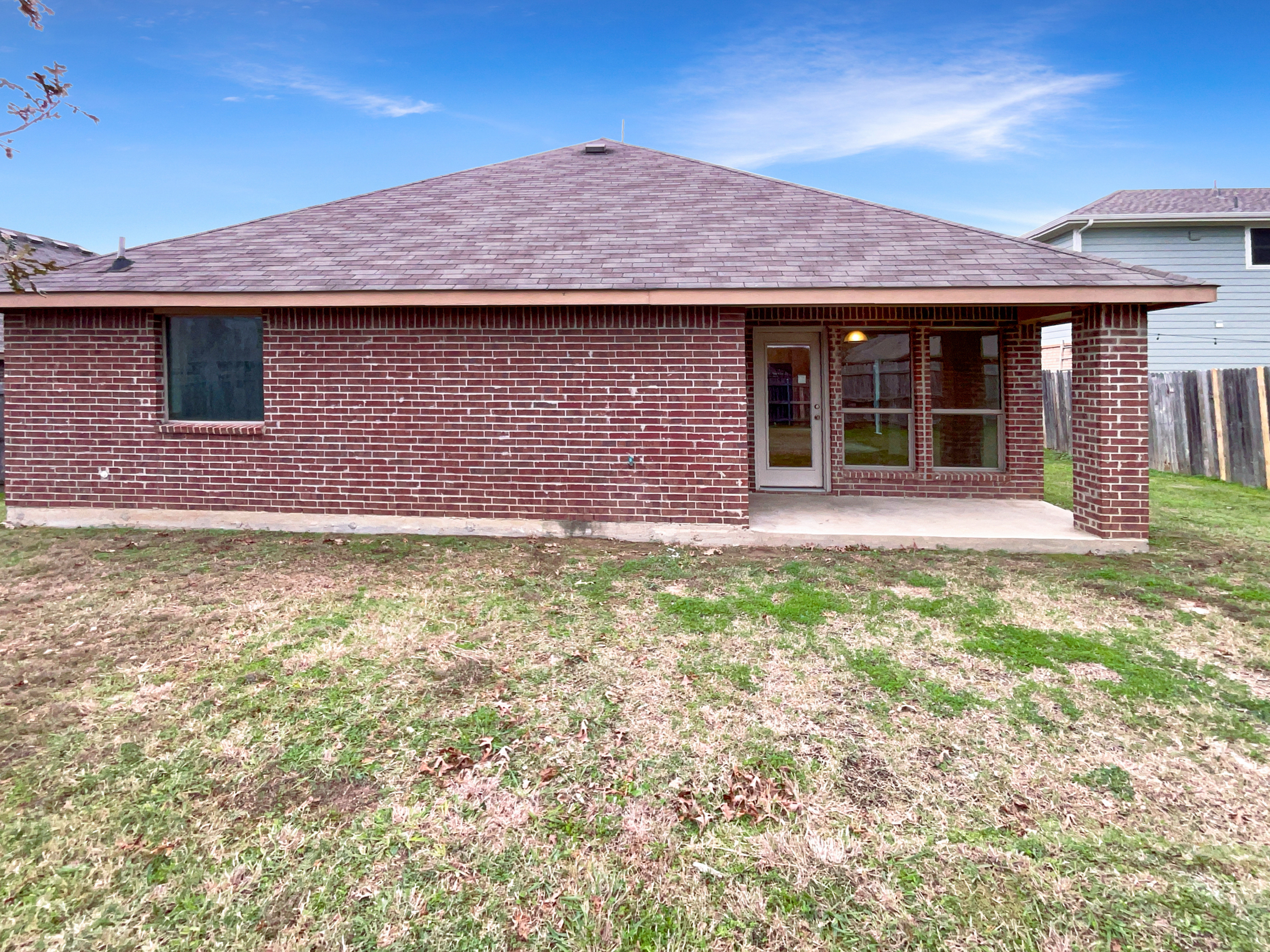 Photo 5 of 16 of 2206 Blue Bayou Dr, Dallas, TX
