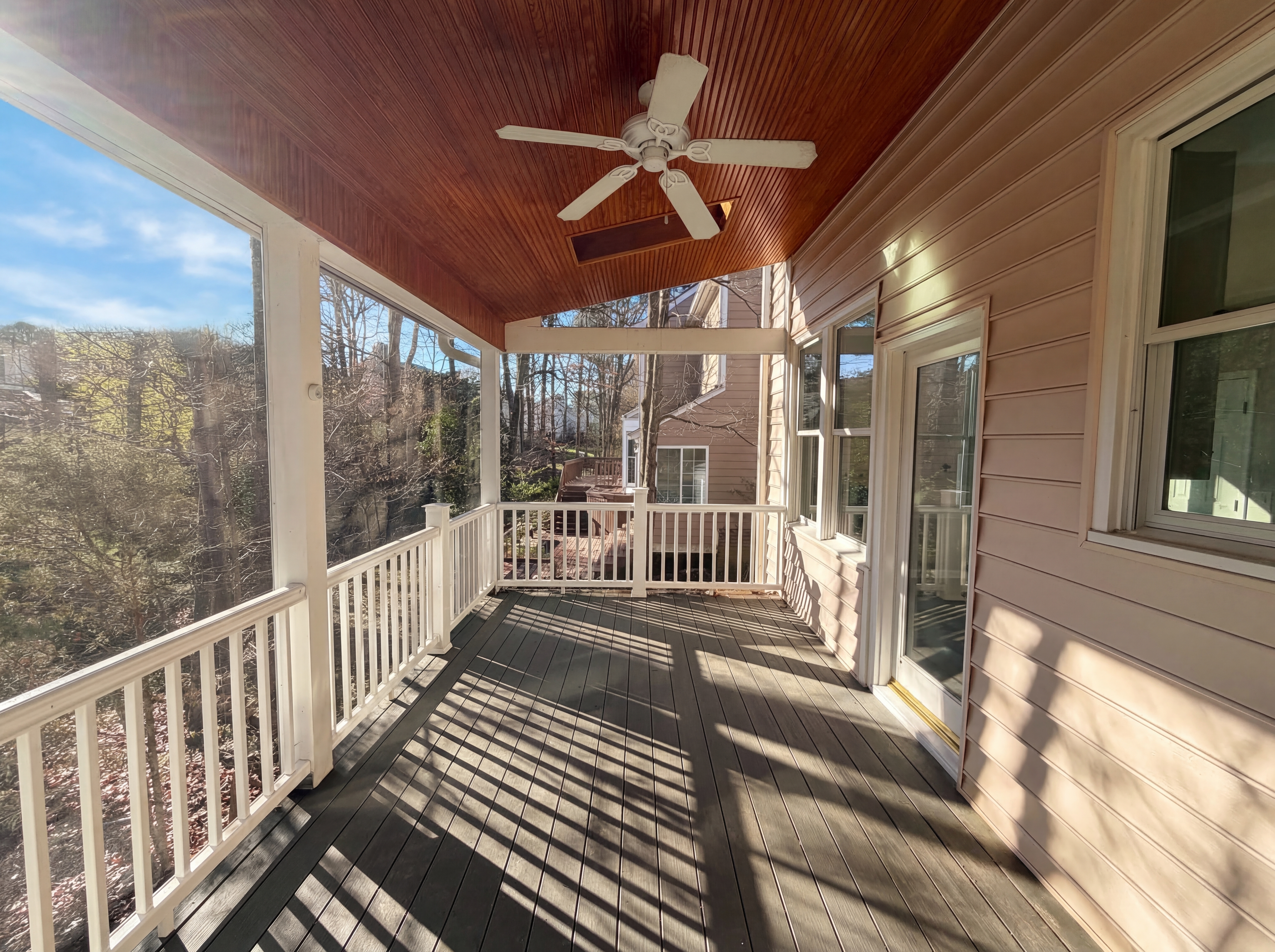 Photo 15 of 19 of 304 Arlington Rdg, Cary, NC
