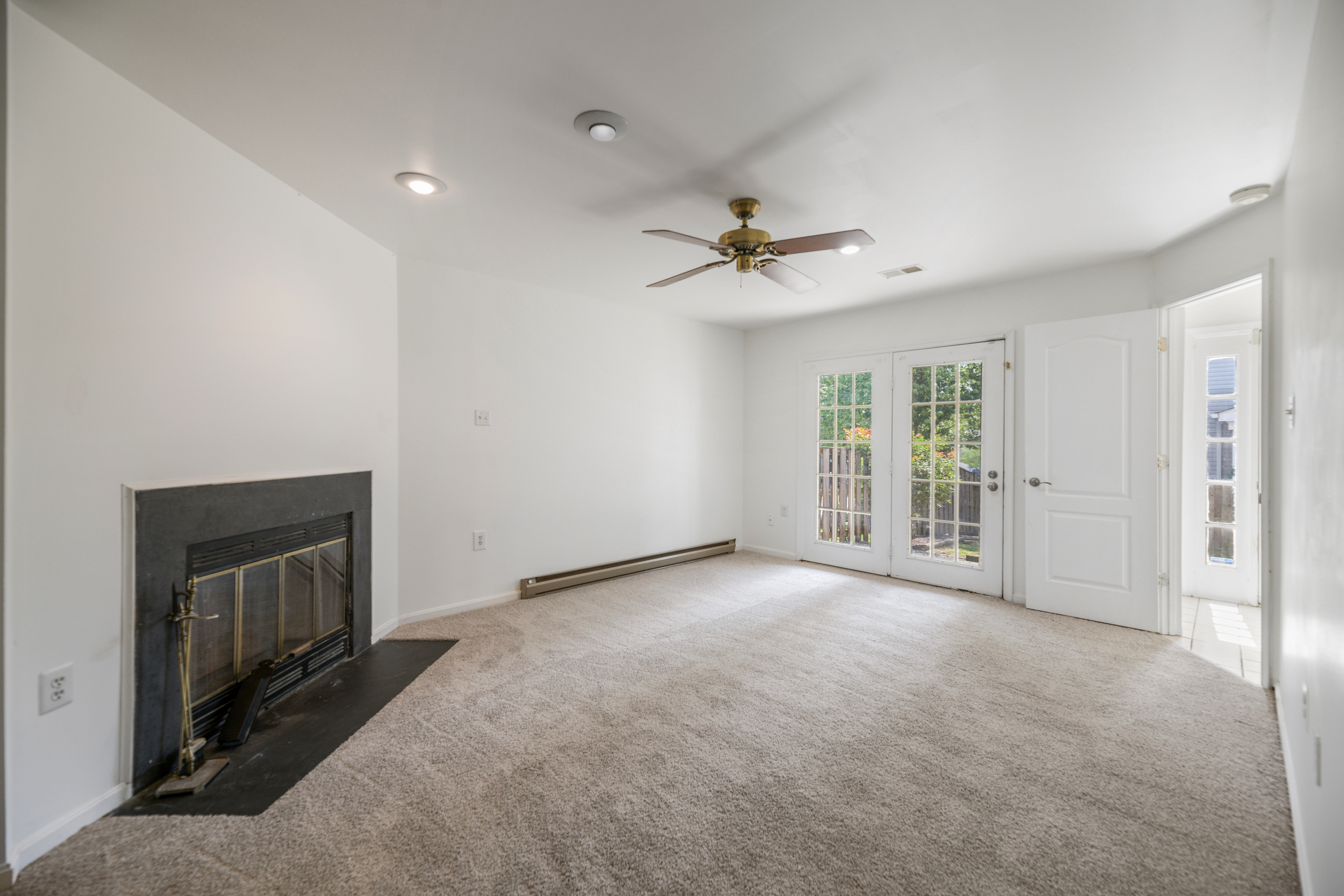 Photo 15 of 48 of 11128 Stagestone Way, Manassas, VA