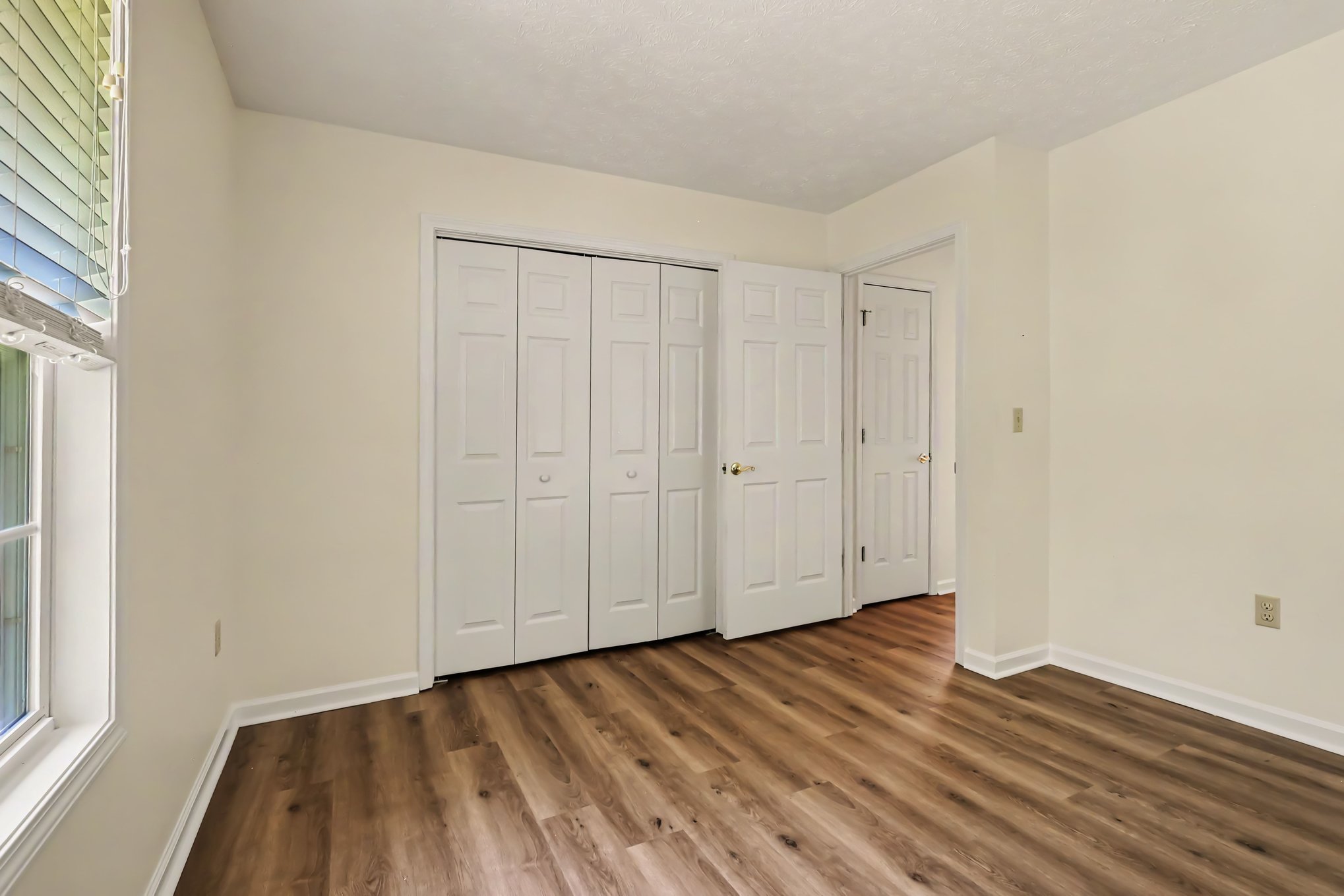 Photo 11 of 19 of 433 Kelly Way, Bellefontaine, OH