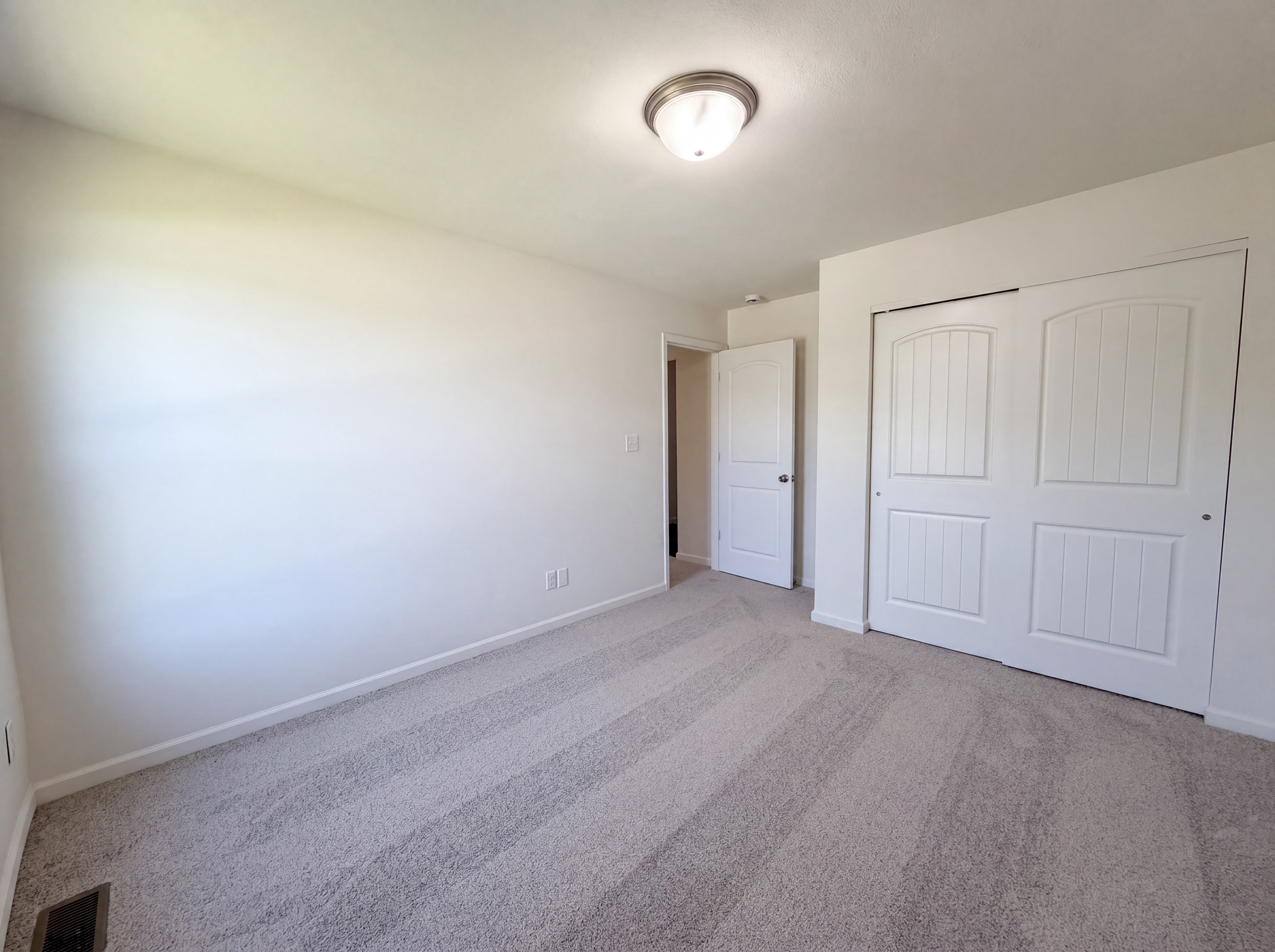 Photo 16 of 22 of 7932 Laurel Flats Dr, Caseyville, IL