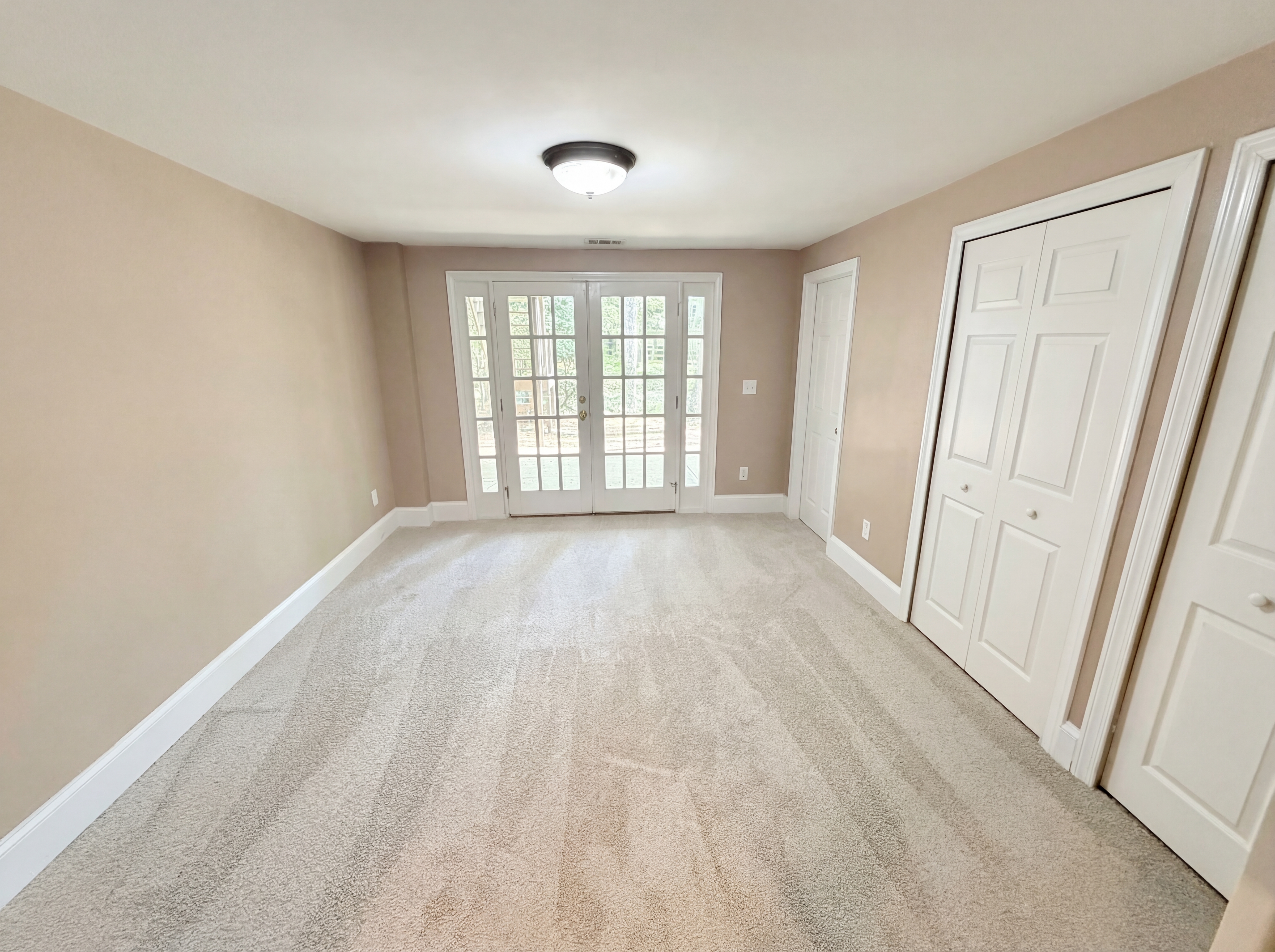 Photo 7 of 58 of 984 Forest Pond Ct, Marietta, GA