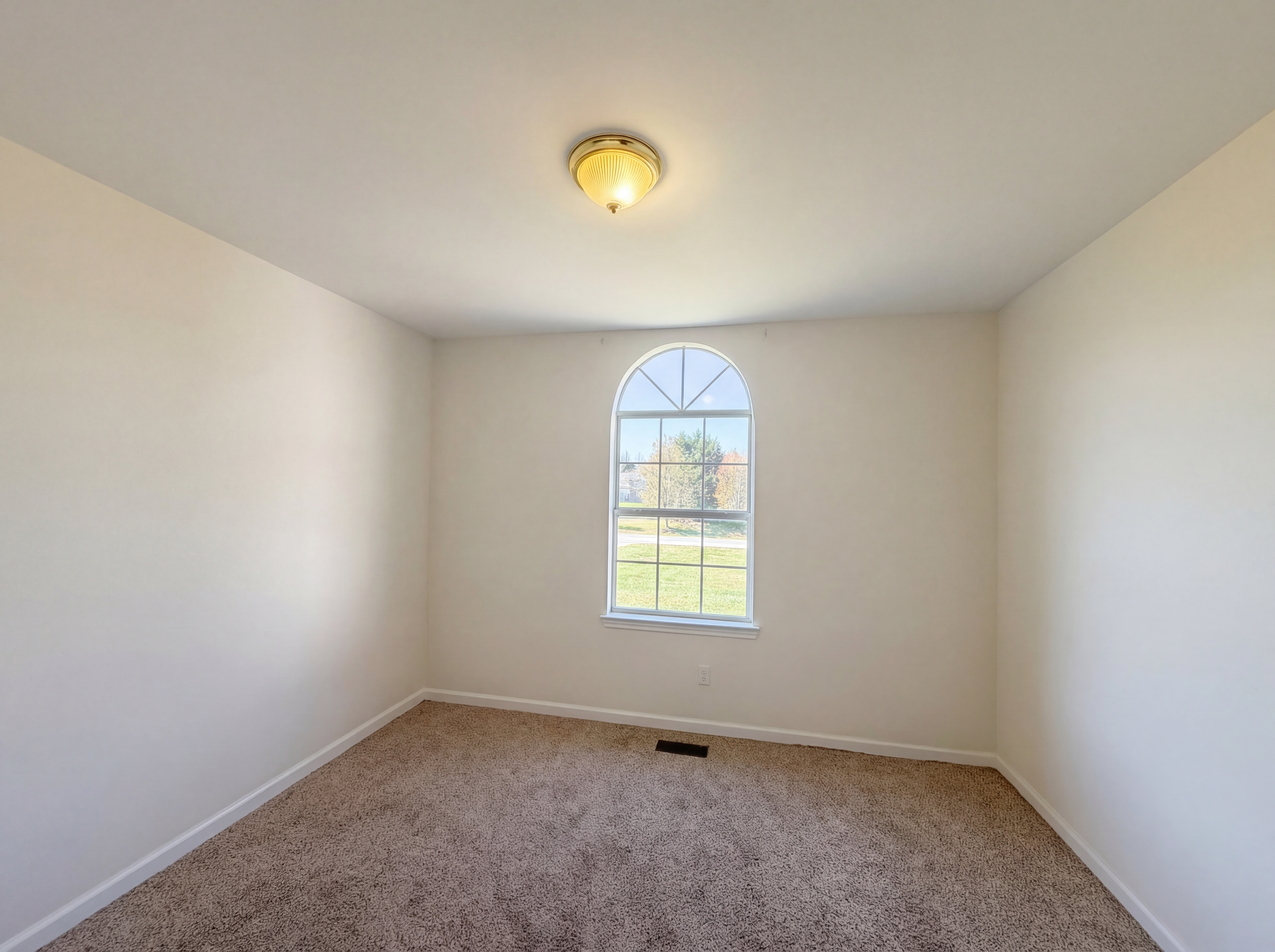 Photo 15 of 18 of 257 Spring Meadows Dr, Ringgold, GA