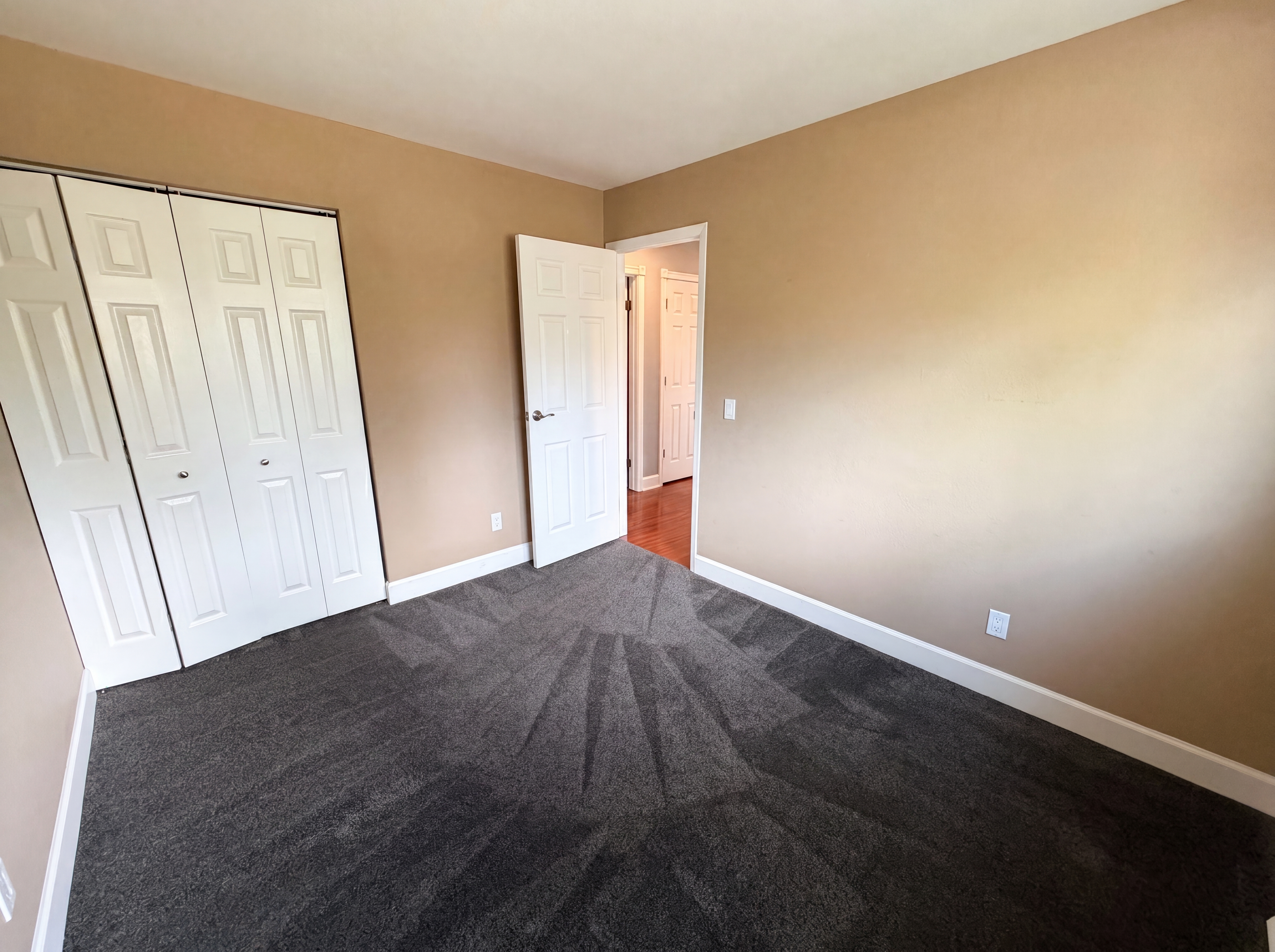 Photo 13 of 26 of 10661 Quail Ct, Broomfield, CO