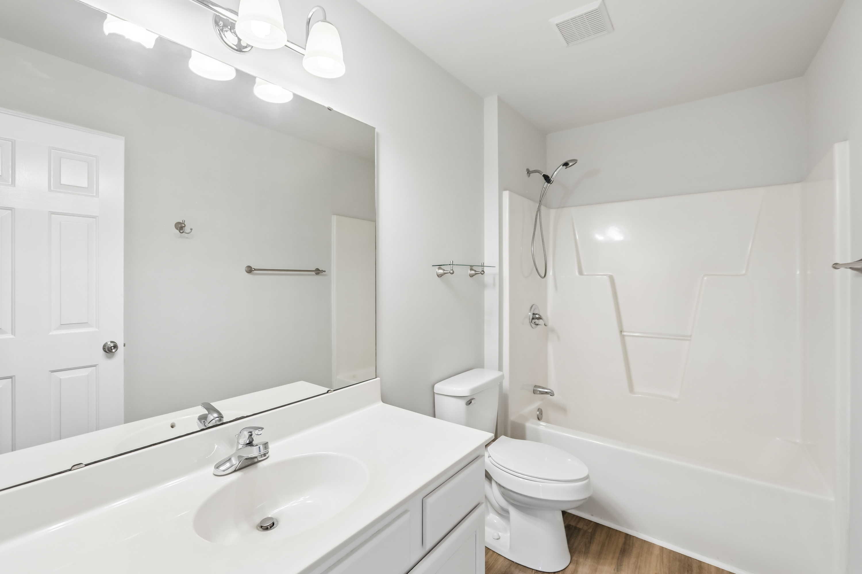 Photo 6 of 27 of 2568 Wilton Ave, Creedmoor, NC