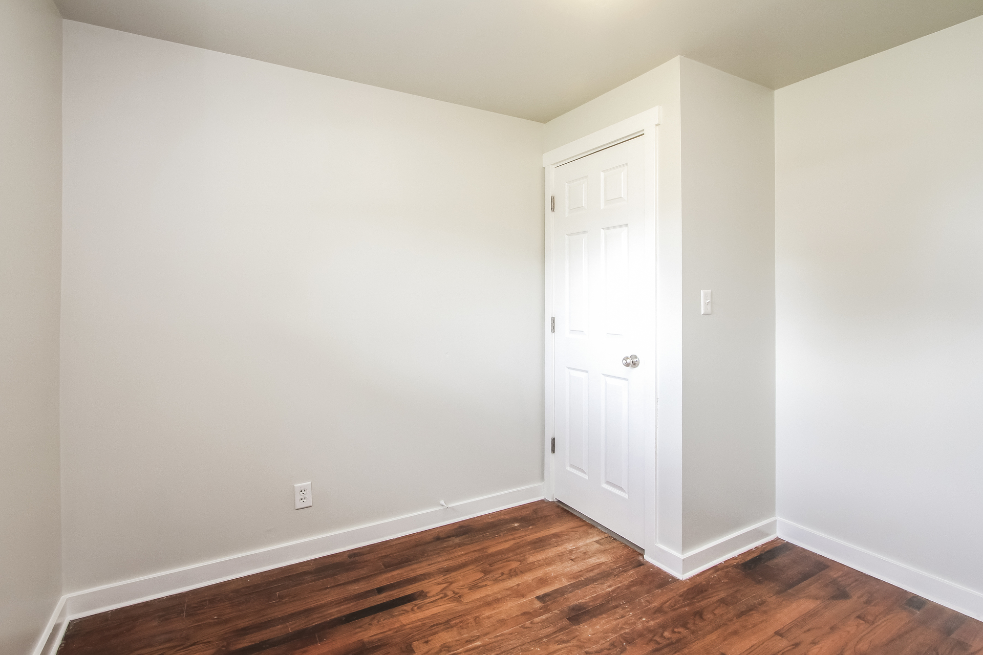 Photo 16 of 21 of 1219 Franklin St, Taylorsville, IN