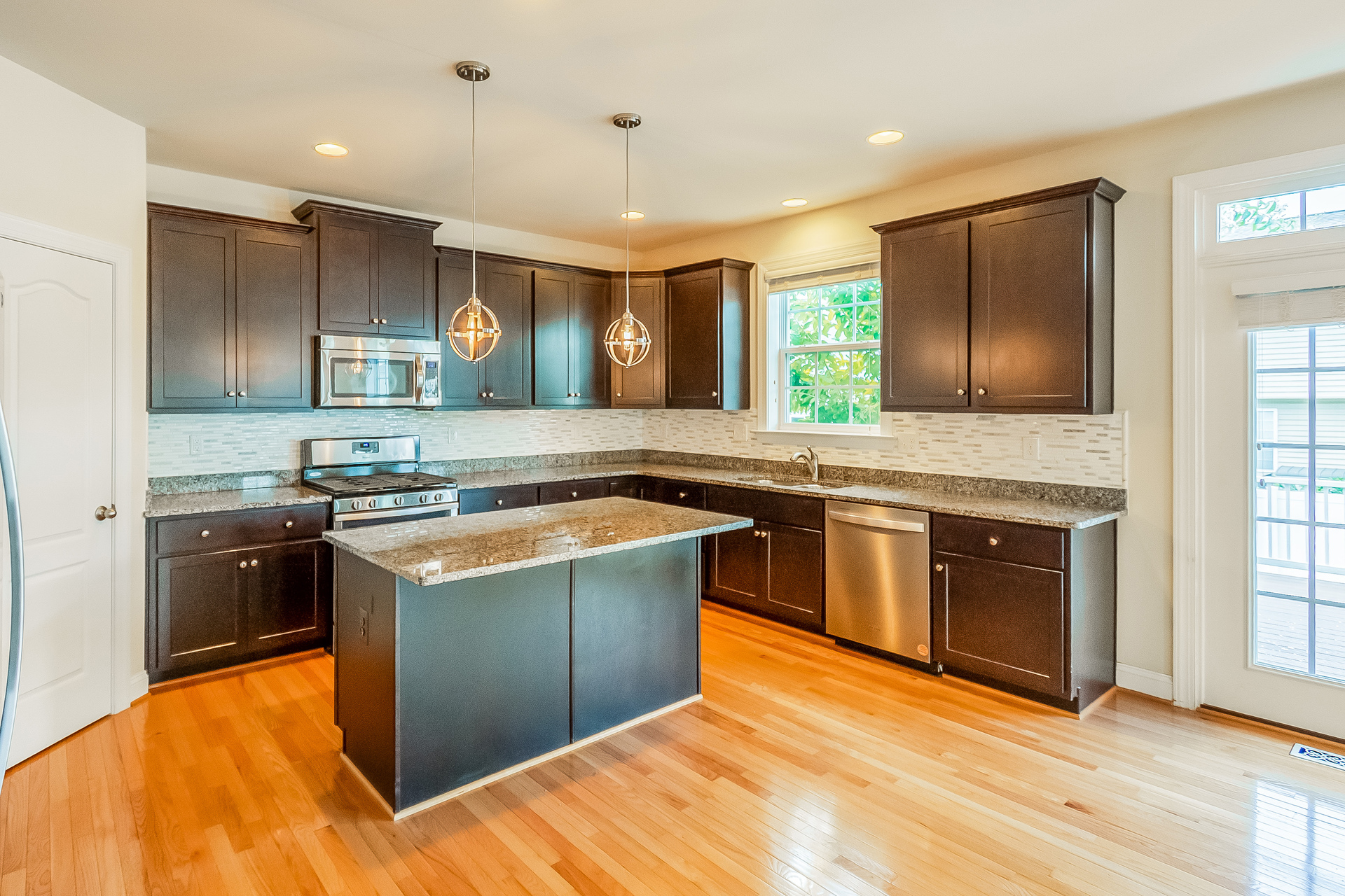 Photo 8 of 23 of 225 Dinwiddie Way, Kearneysville, WV