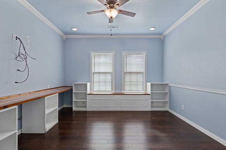 Photo 13 of 25 - 3320 Springfield Rd, Springtown, TX 76082
