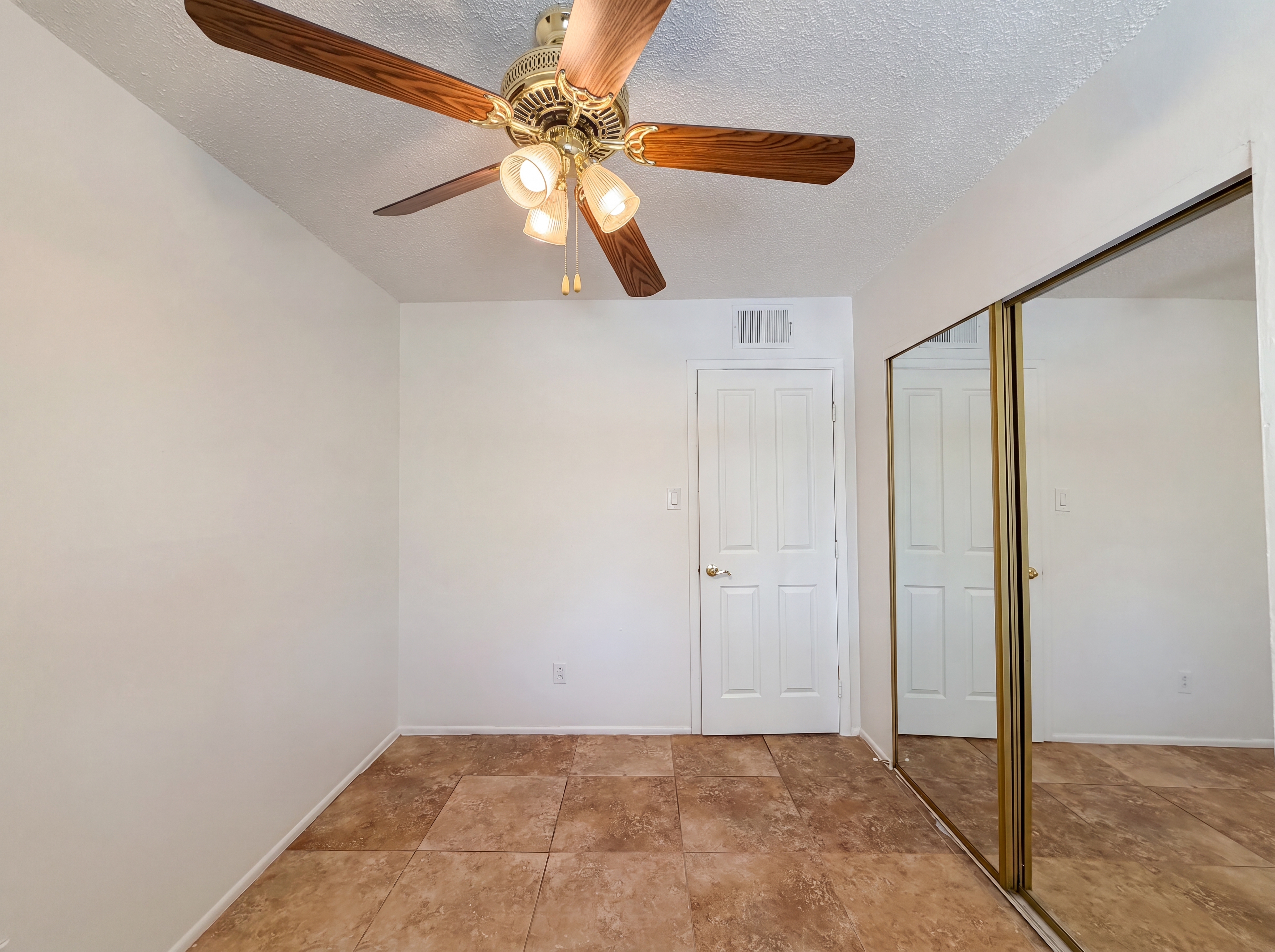 Photo 11 of 22 of 6060 W Hollyhock Dr, Phoenix, AZ