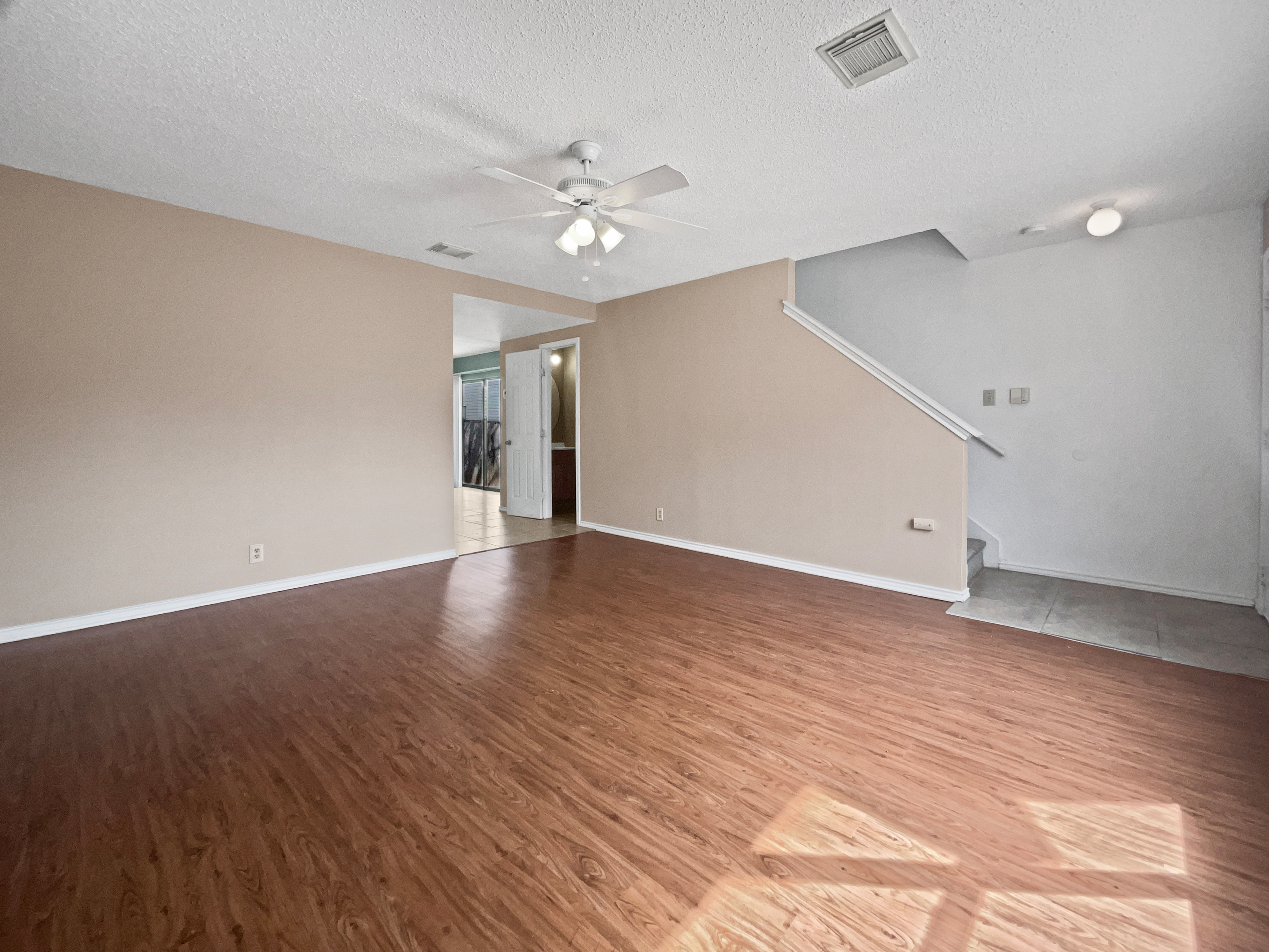 Photo 3 of 17 of 5215 Kenton Stone, San Antonio, TX