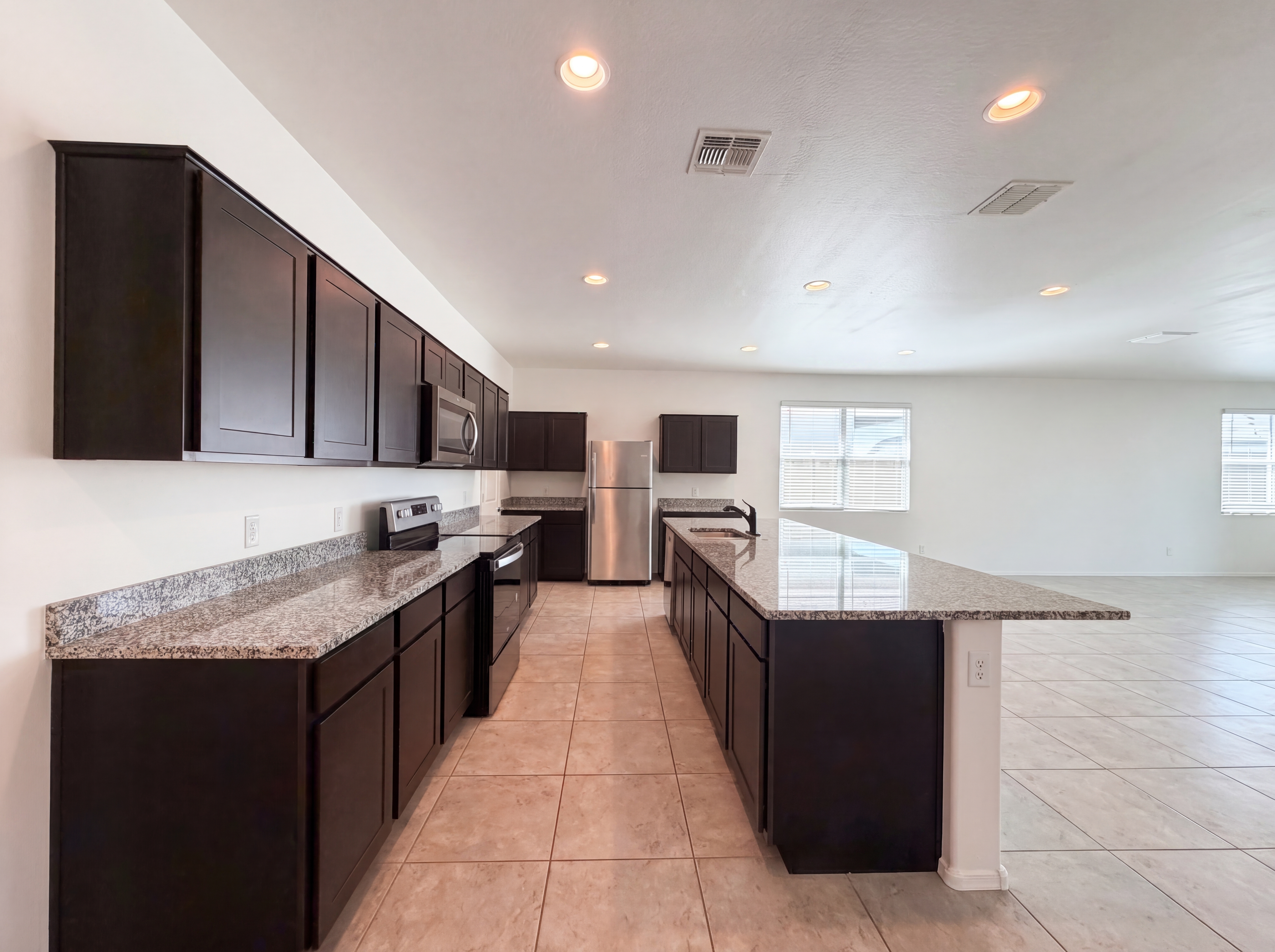 Photo 2 of 20 of 1050 W Sand Canyon Ct, Casa Grande, AZ