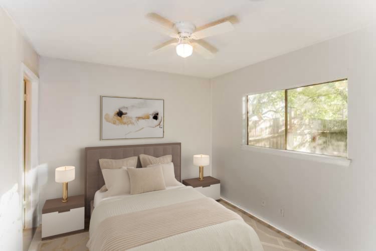 Photo 4 of 27 - 4018 Sun Harbour Dr, San Antonio, TX 78244
