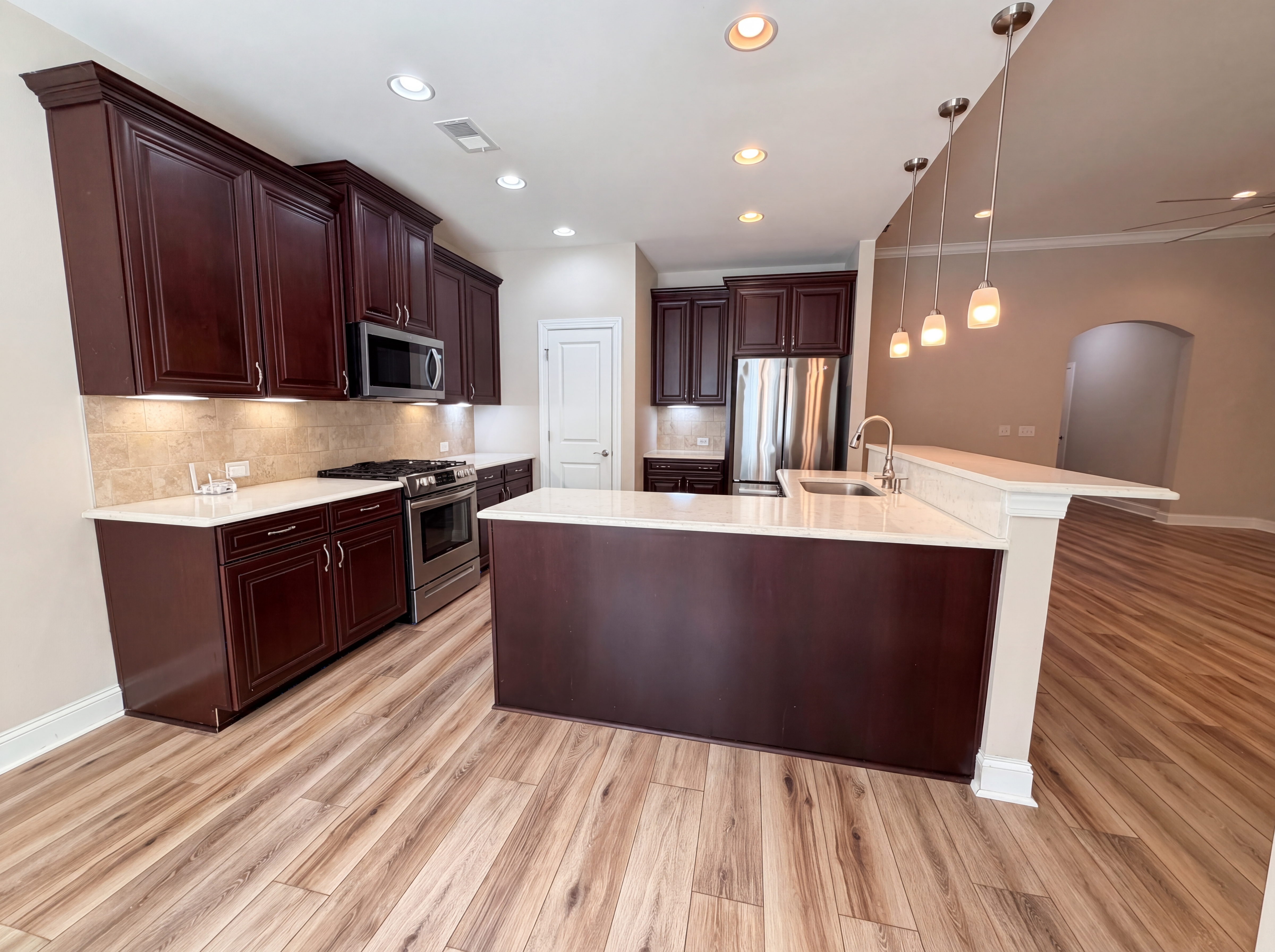Photo 2 of 20 of 537 Nandina Dr, Goose Creek, SC