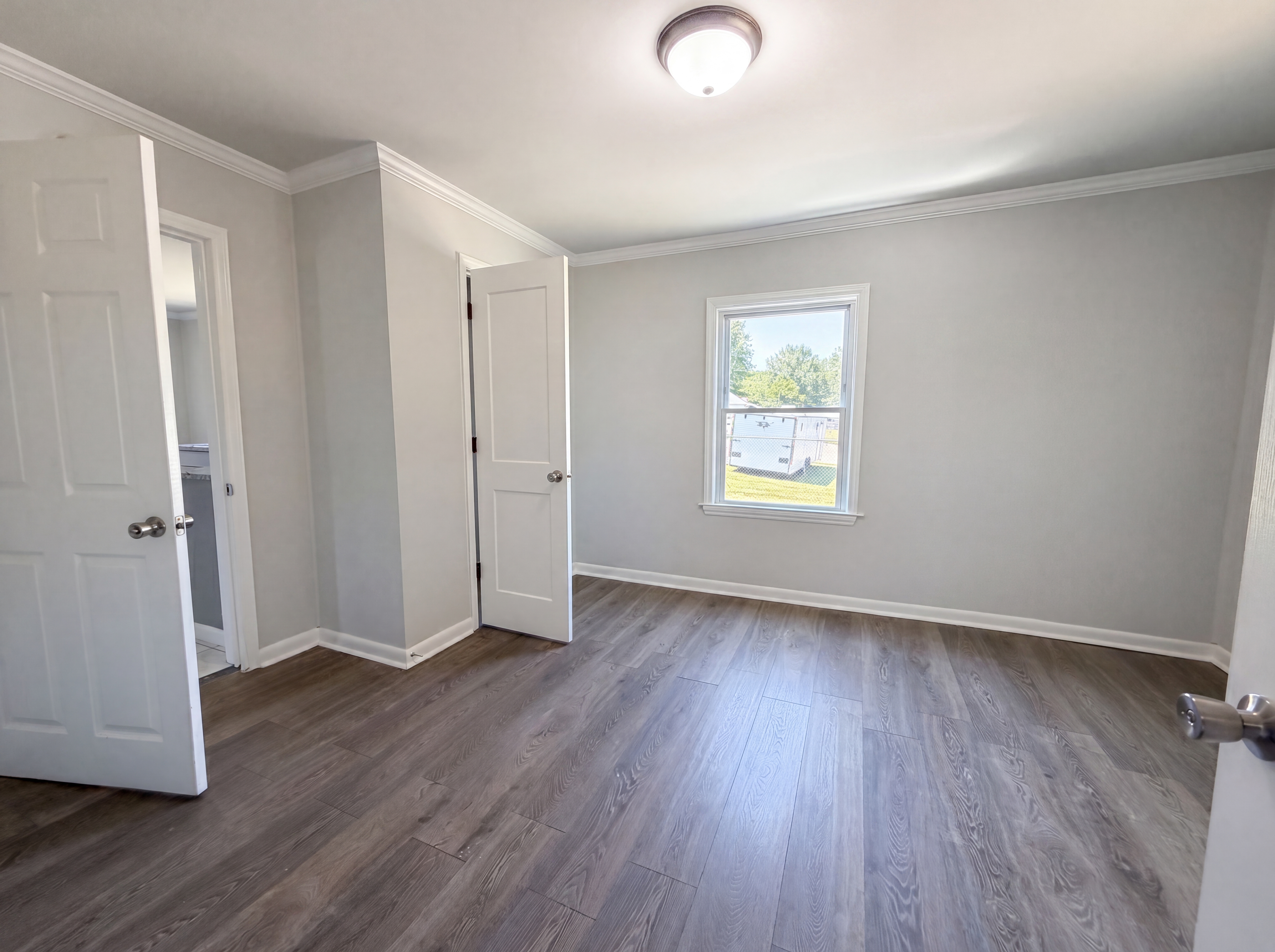 Photo 9 of 15 of 123 E Farmview St, Gastonia, NC