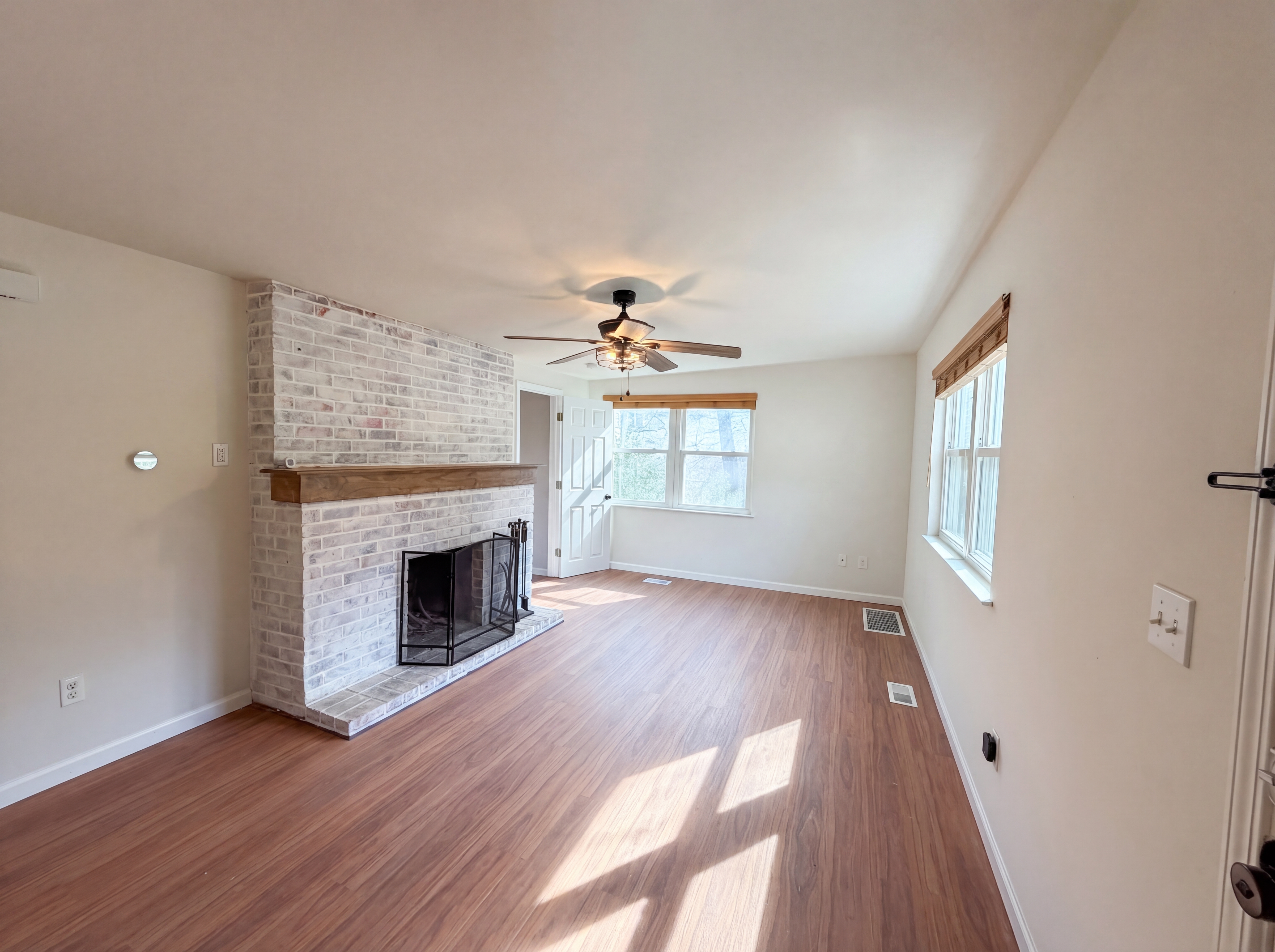 Photo 9 of 17 of 8479 Lake Dr, Cedar Hill, MO