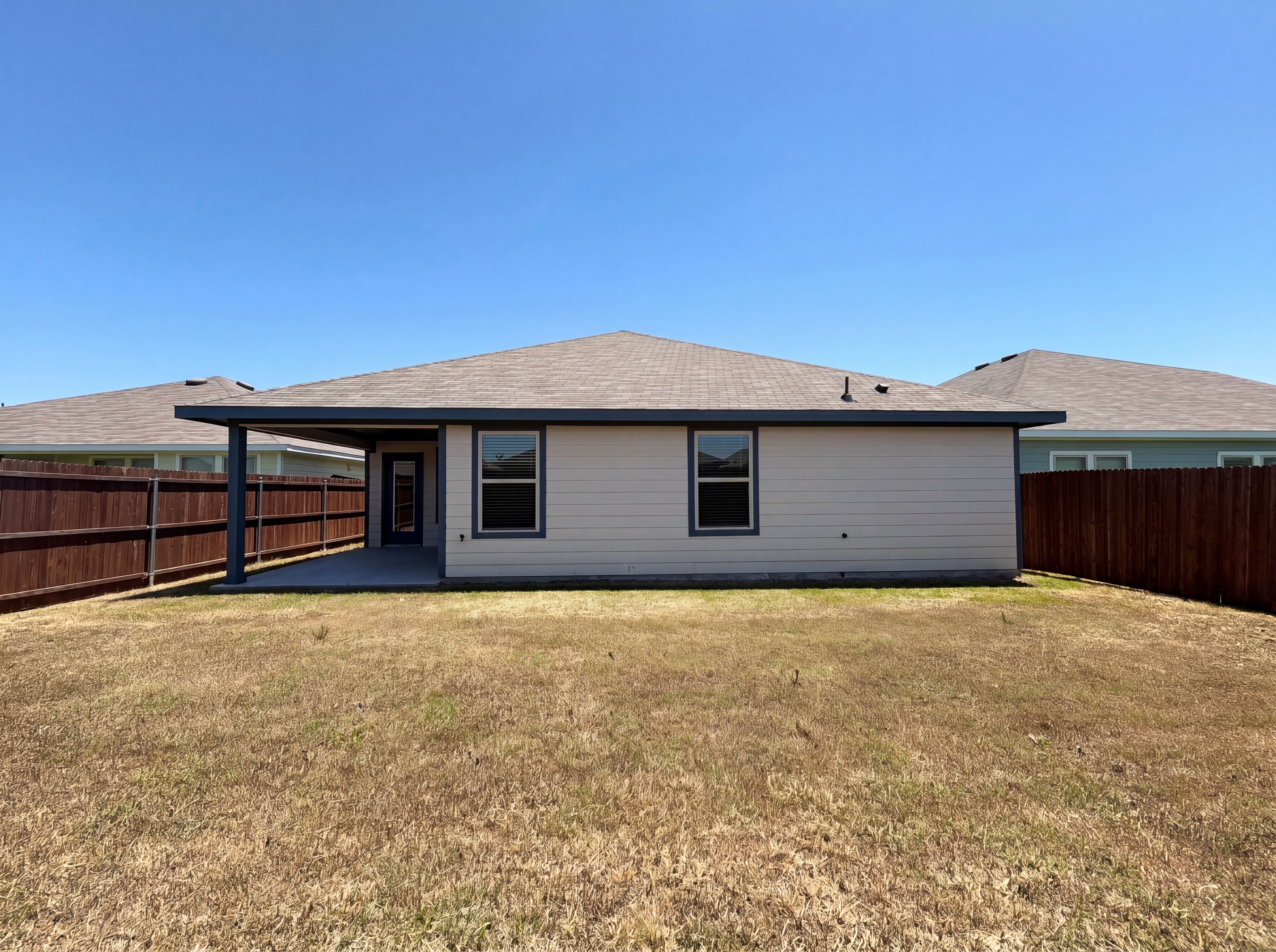 Photo 19 of 23 of 6424 Waterfall Ln, Princeton, TX