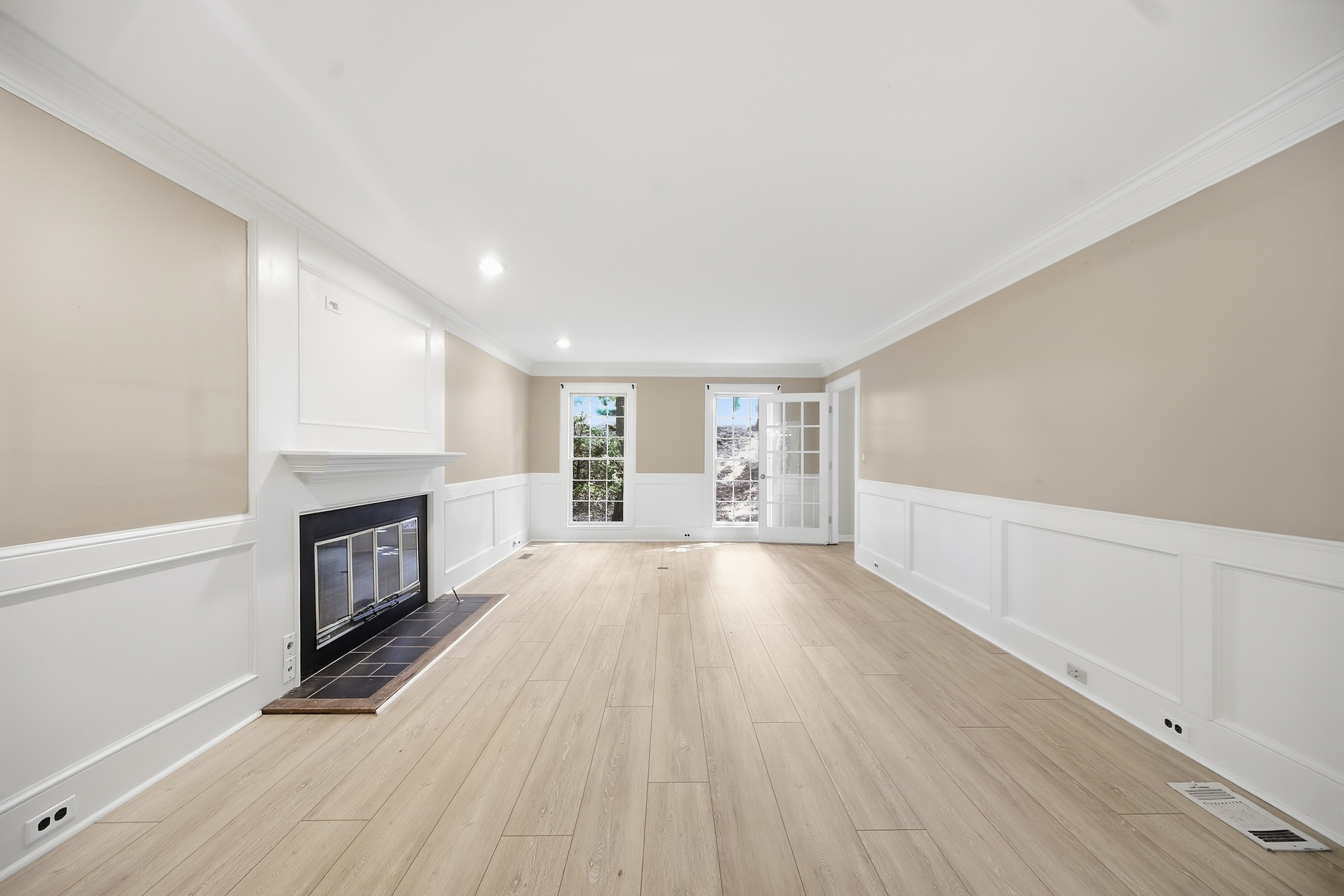 Photo 14 of 40 of 4003 Oakview Ct, Alpharetta, GA