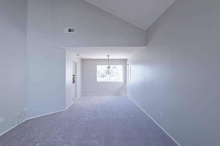 Photo 13 of 30 - 5621 El Palomino Dr, Jurupa Valley, CA 92509