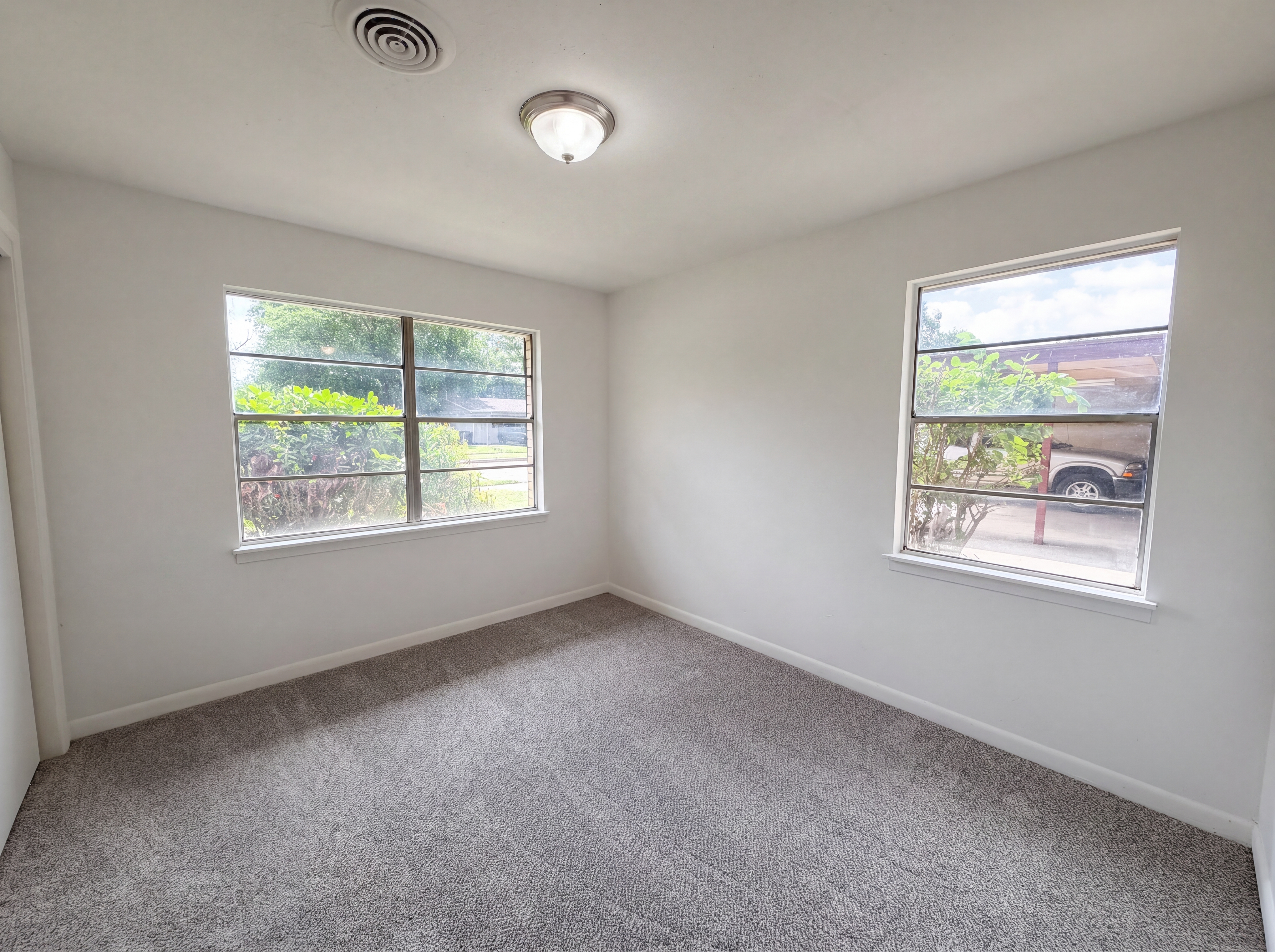 Photo 11 of 16 of 5412 Conroy St, Fort Worth, TX