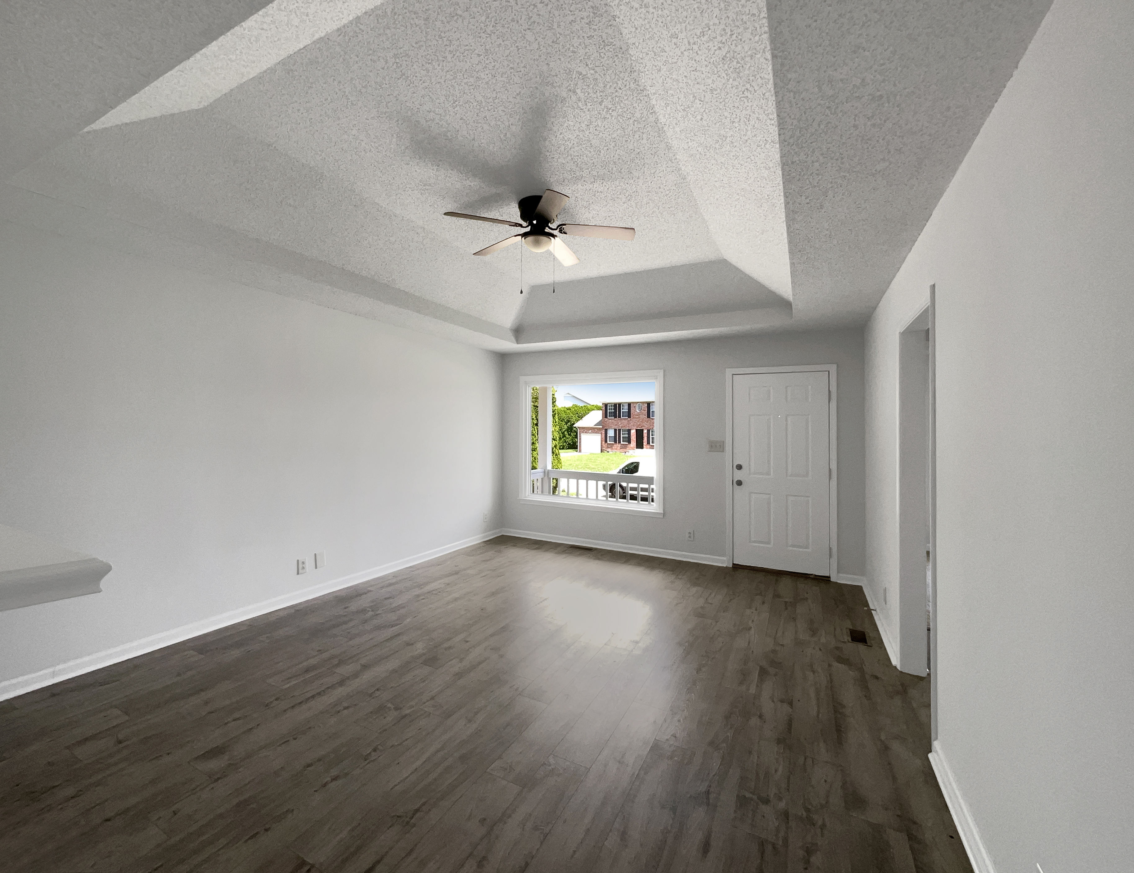 Photo 9 of 21 of 238 Windmeade Cir, Clarksville, TN