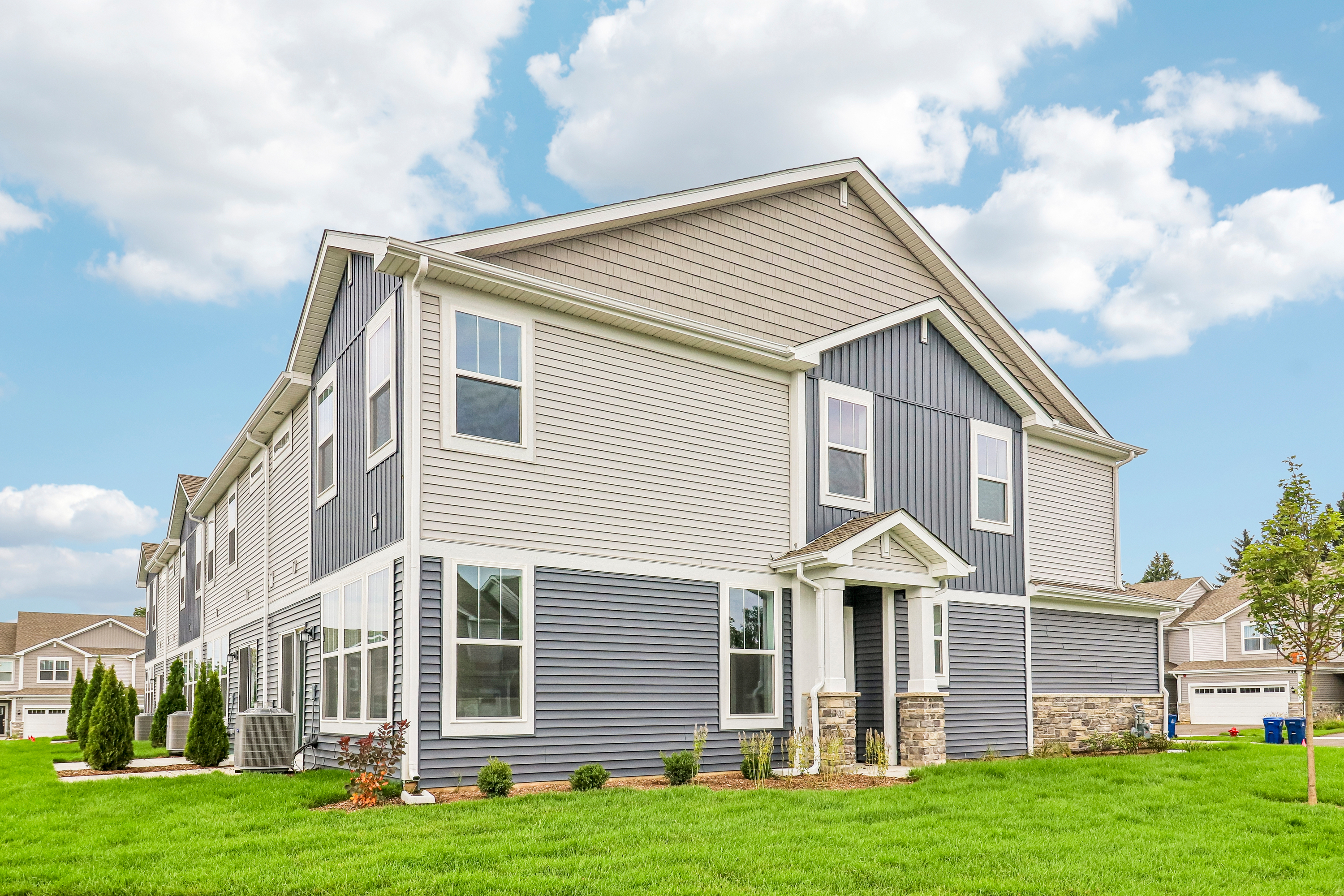 Photo 27 of 29 of 649 Cassia Ct, Crystal Lake, IL