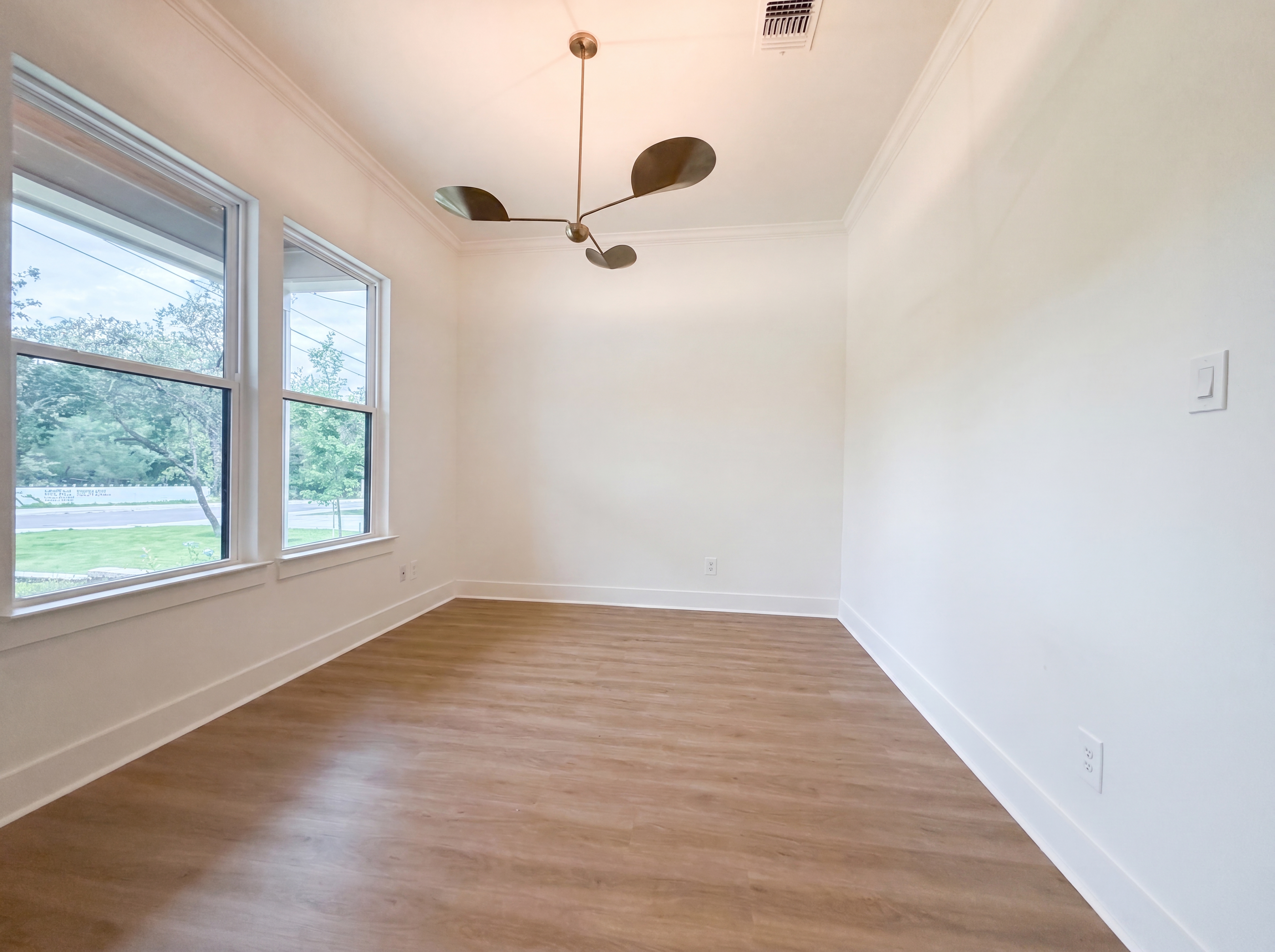 Photo 11 of 21 of 4211 Honeycomb St, San Antonio, TX