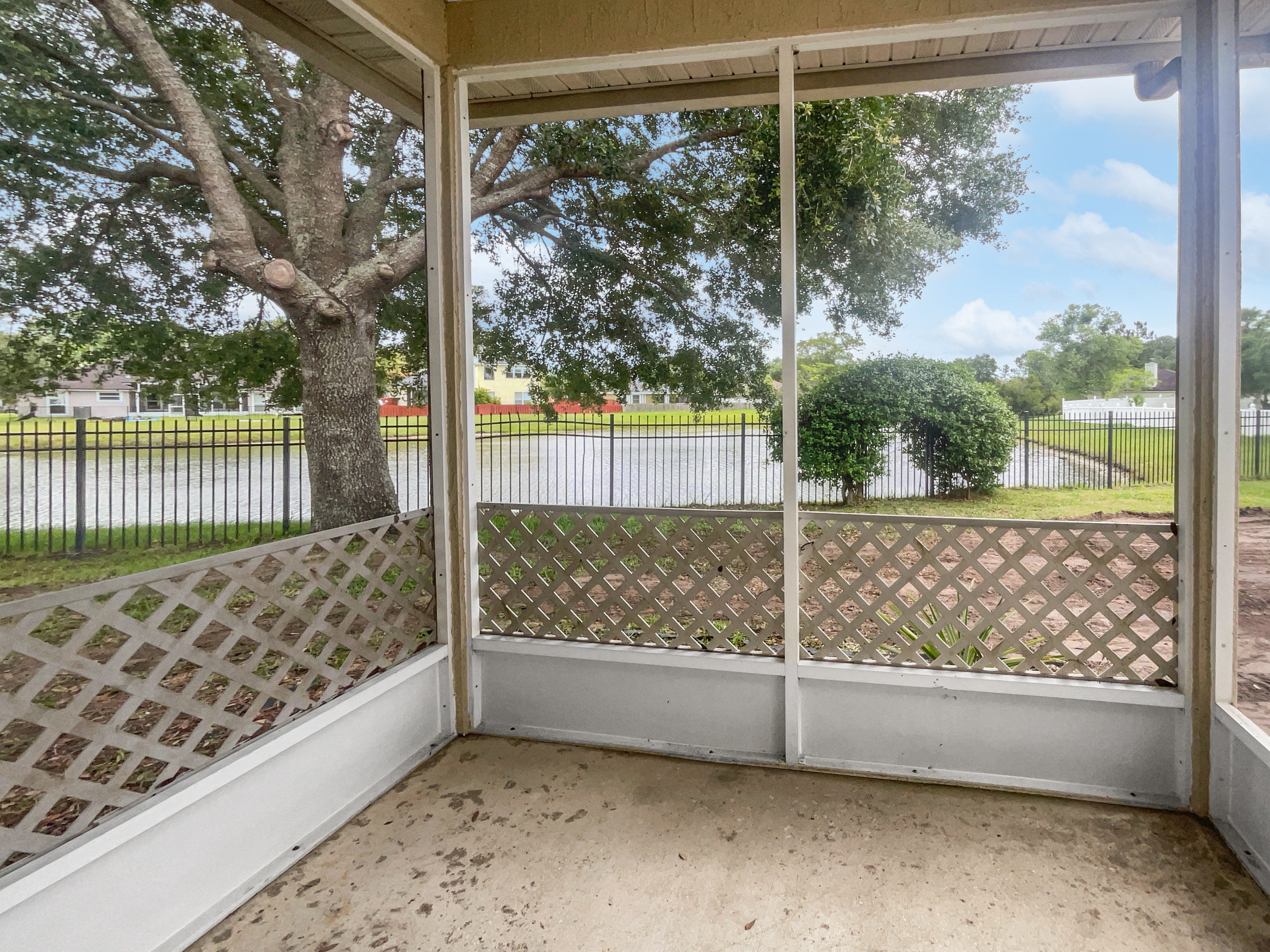 Photo 17 of 19 of 1292 Sunray Ct, Jacksonville, FL