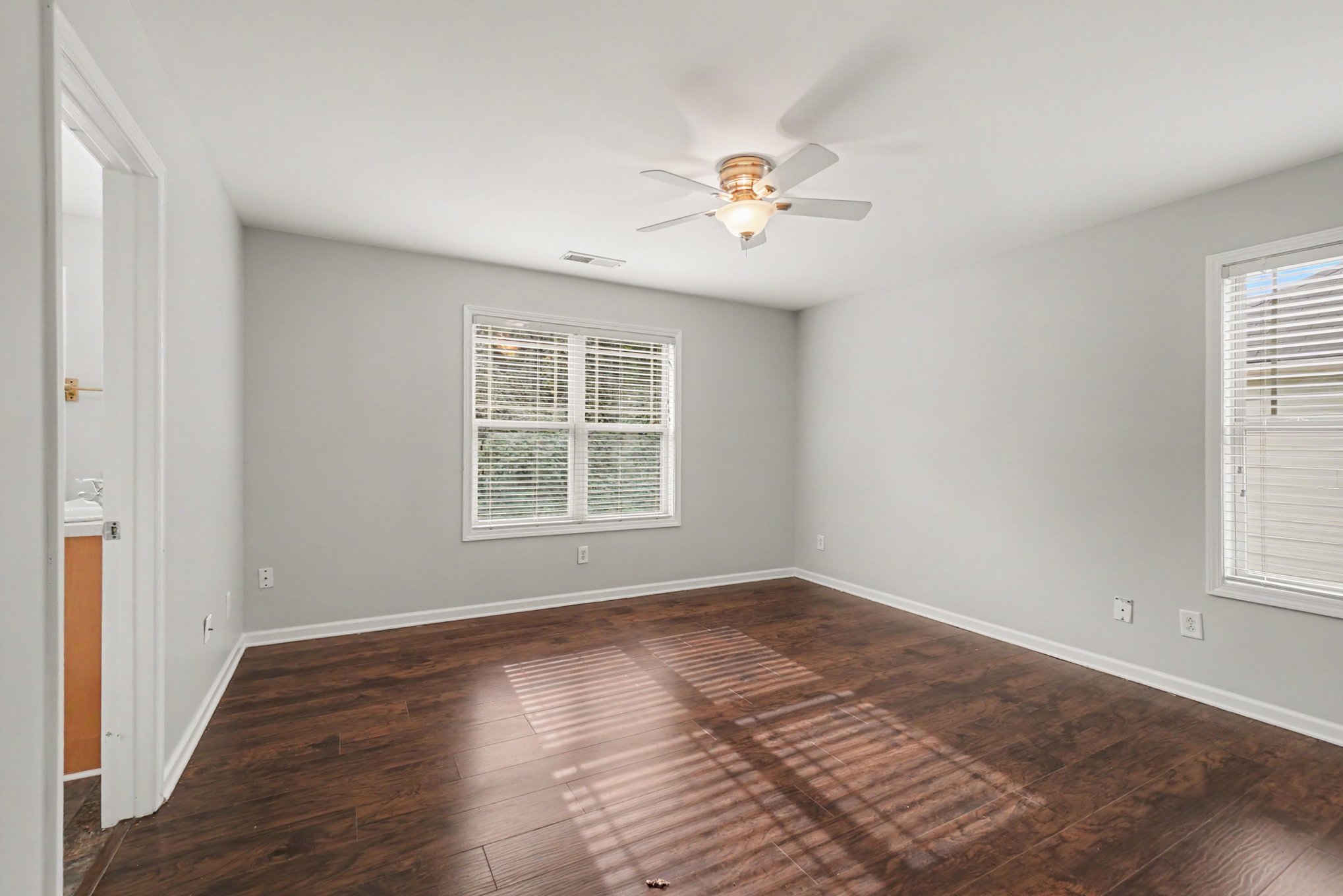 Photo 4 of 17 of 202 W Marietta St, Canton, GA