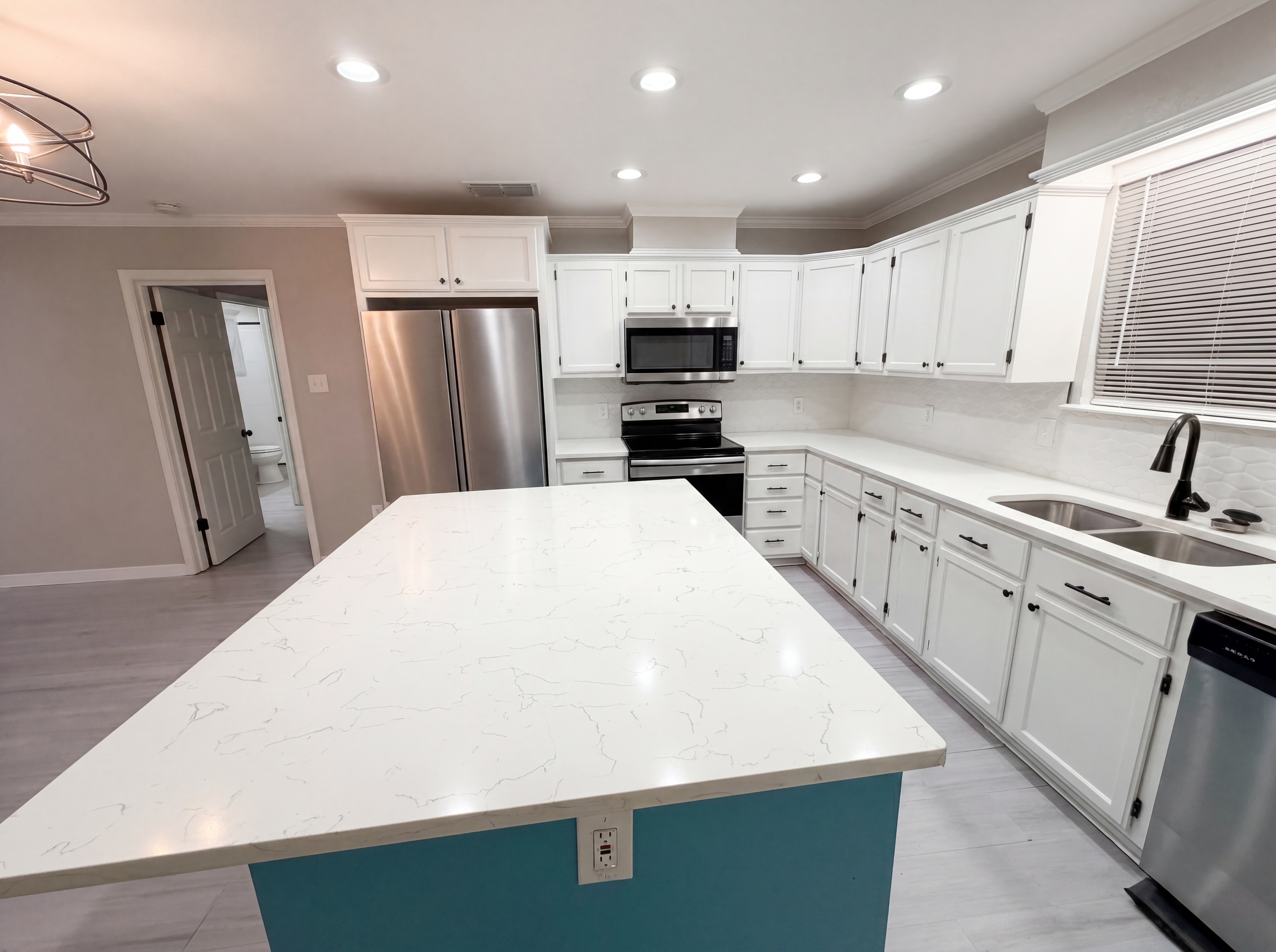 Photo 6 of 18 of 13214 Deepwater Cir, Corpus Christi, TX