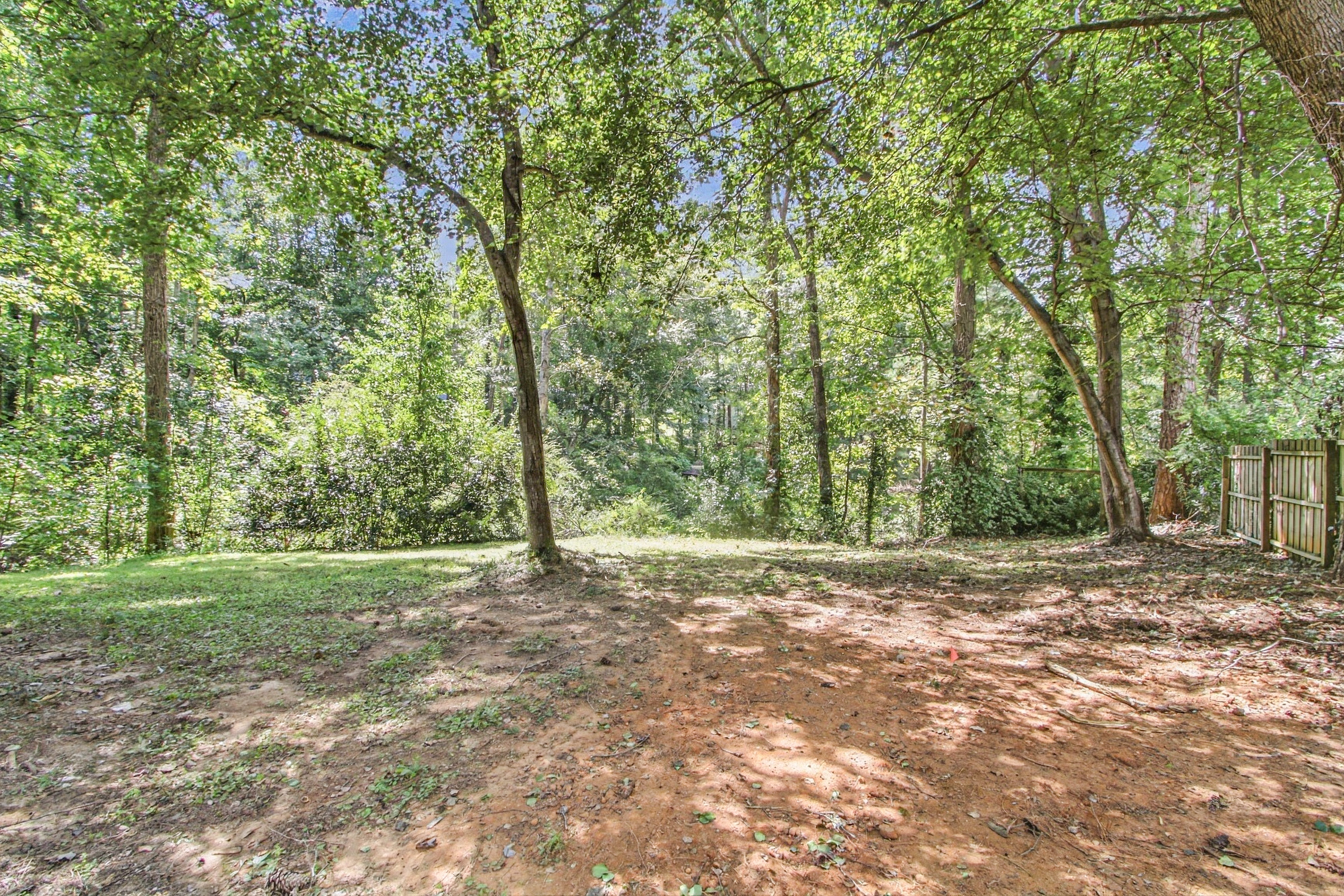 Photo 27 of 29 of 1039 Plantation Blvd SE, Conyers, GA