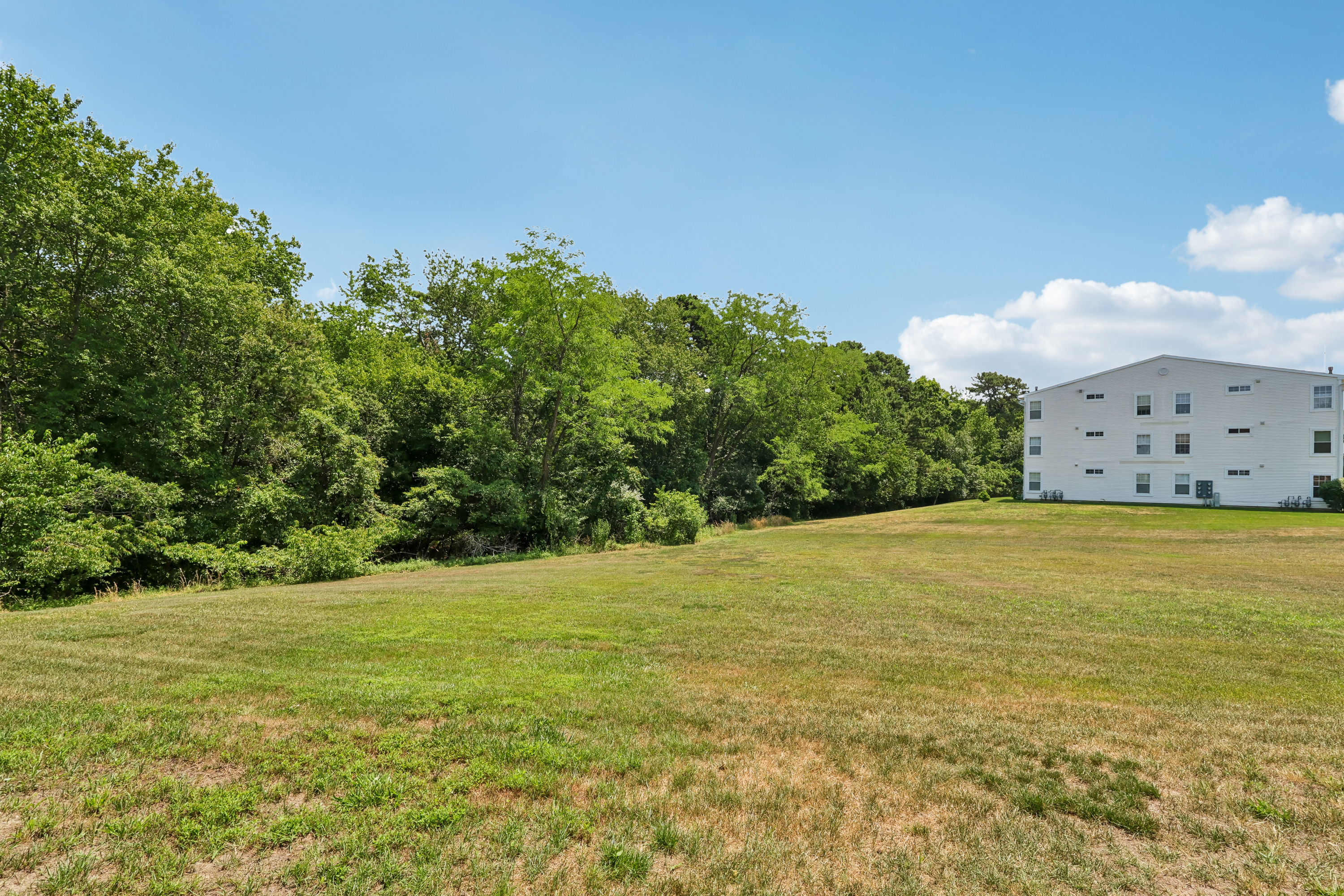 Photo 36 of 37 of 11 Crop Ct, Tinton Falls, NJ