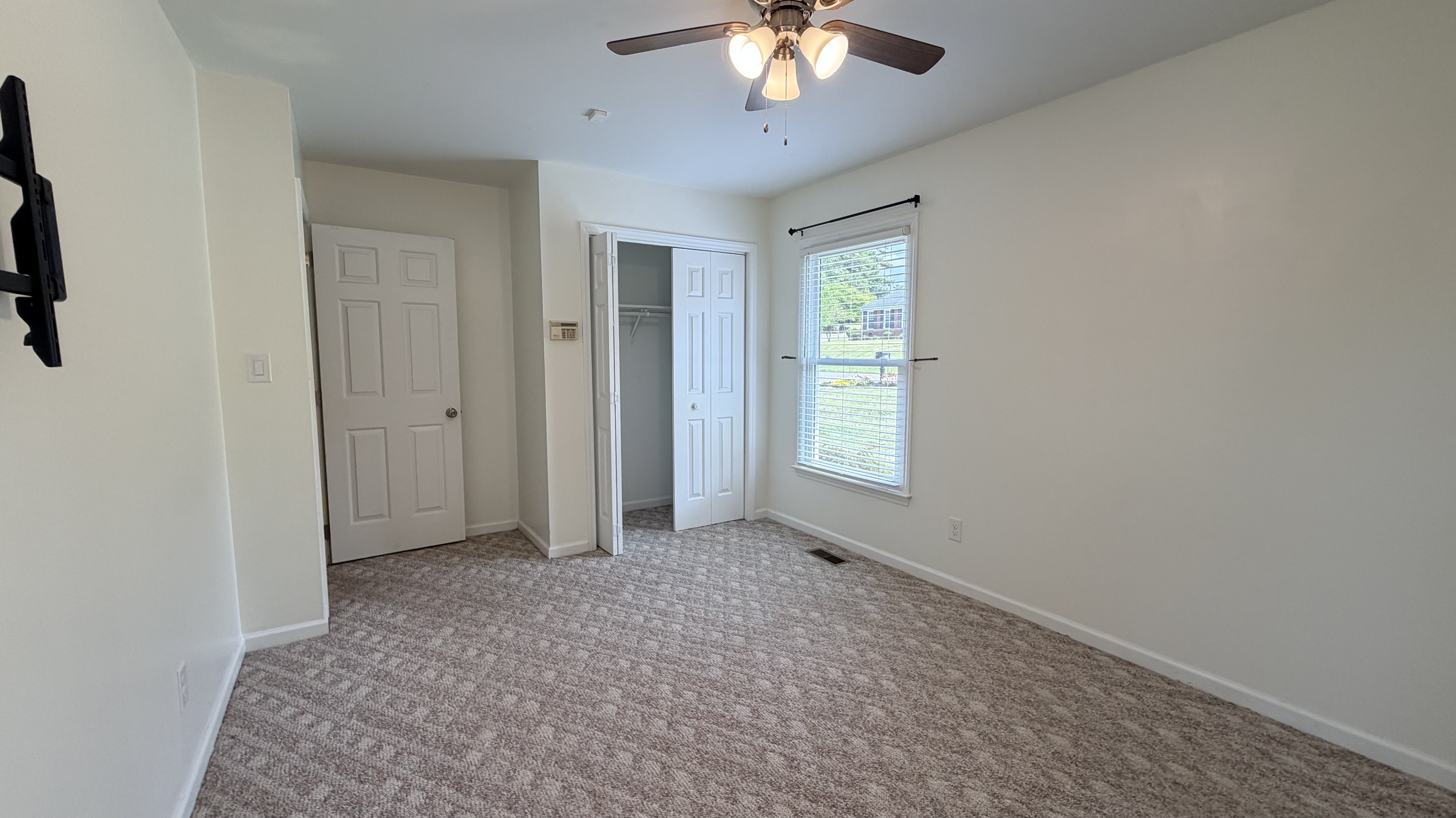 Photo 11 of 17 of 2500 Jacobs Rd, Gastonia, NC