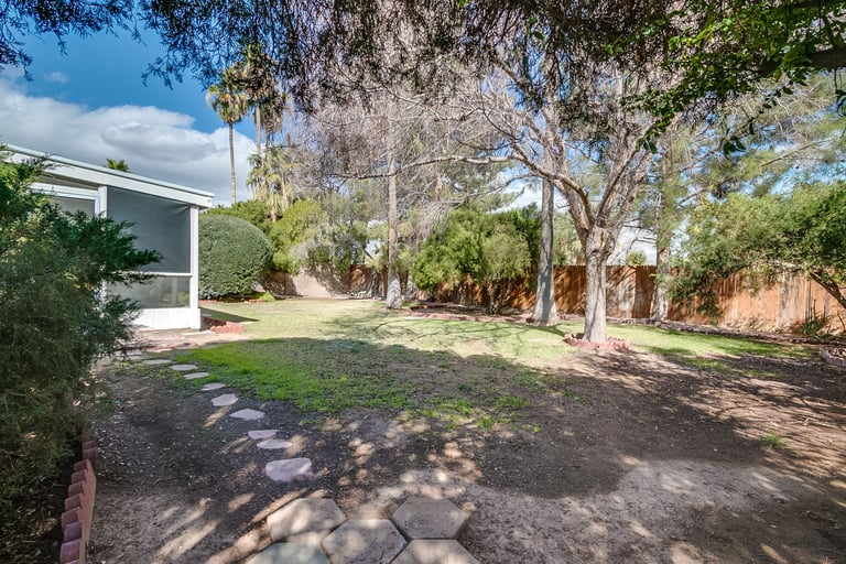 Photo 26 of 30 - 2922 E Sierra St, Phoenix, AZ 85028