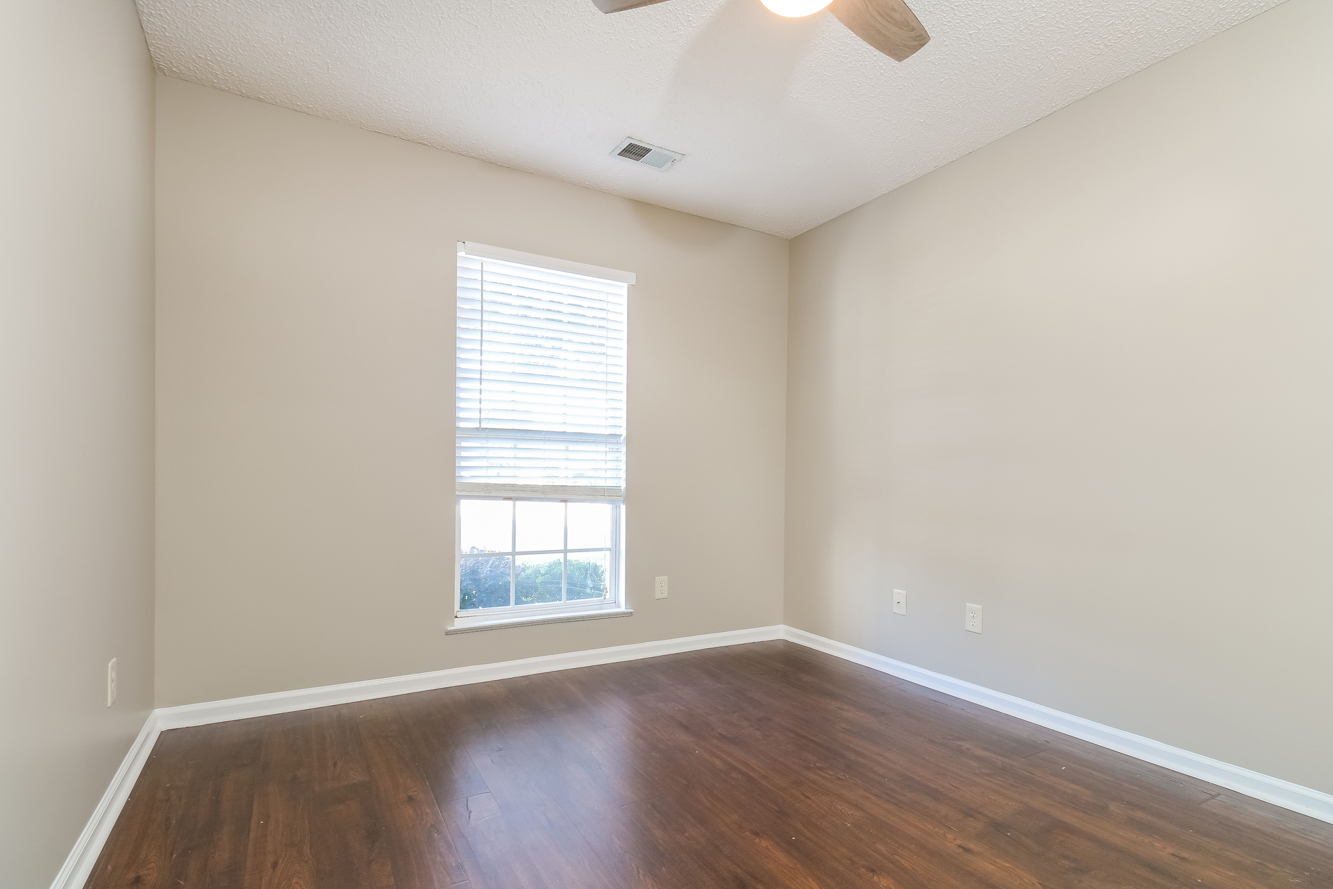 Photo 12 of 19 of 2753 Winterbrook Dr, Florence, SC